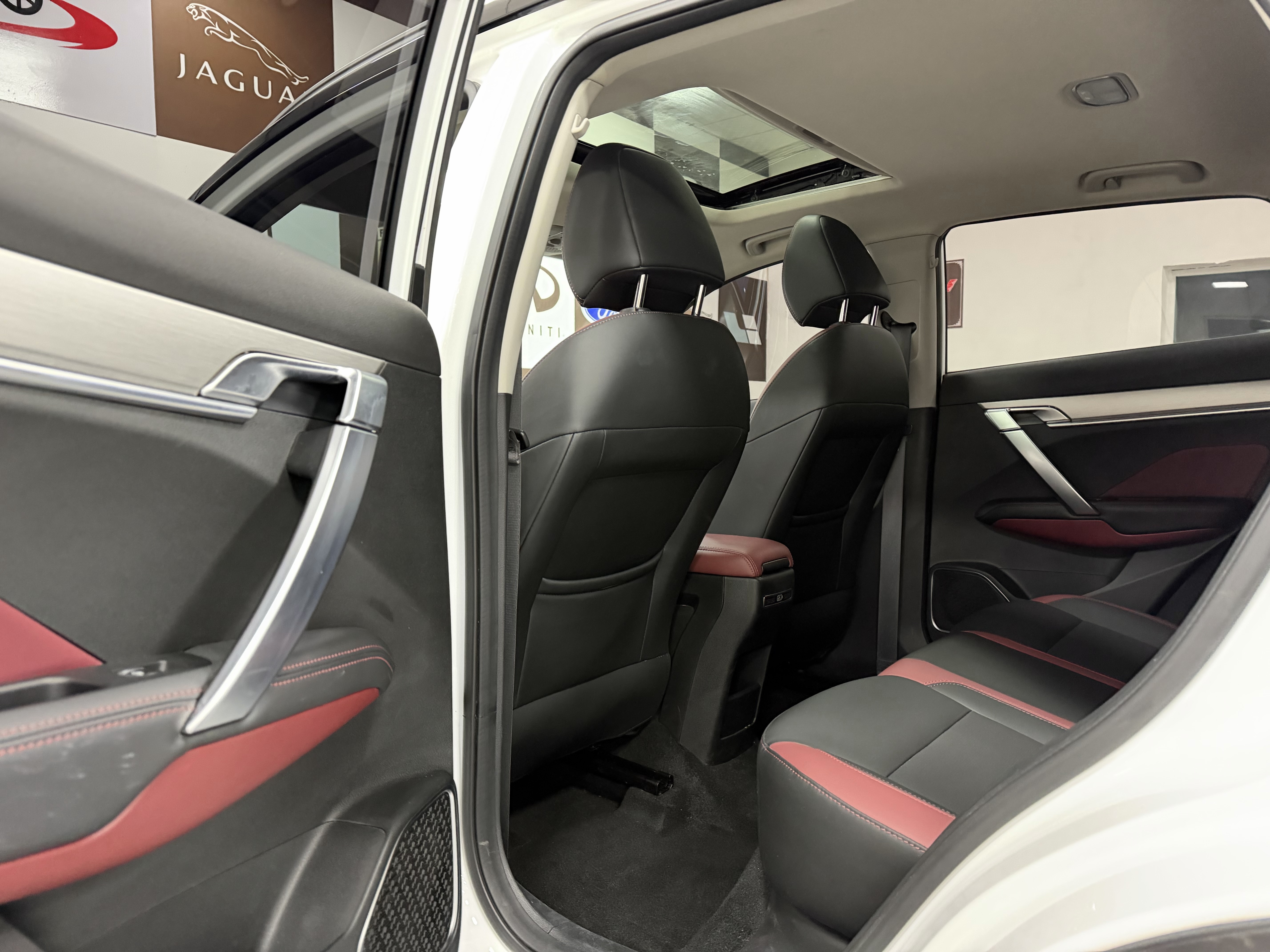 GEELY Coolray 2021 car image #8