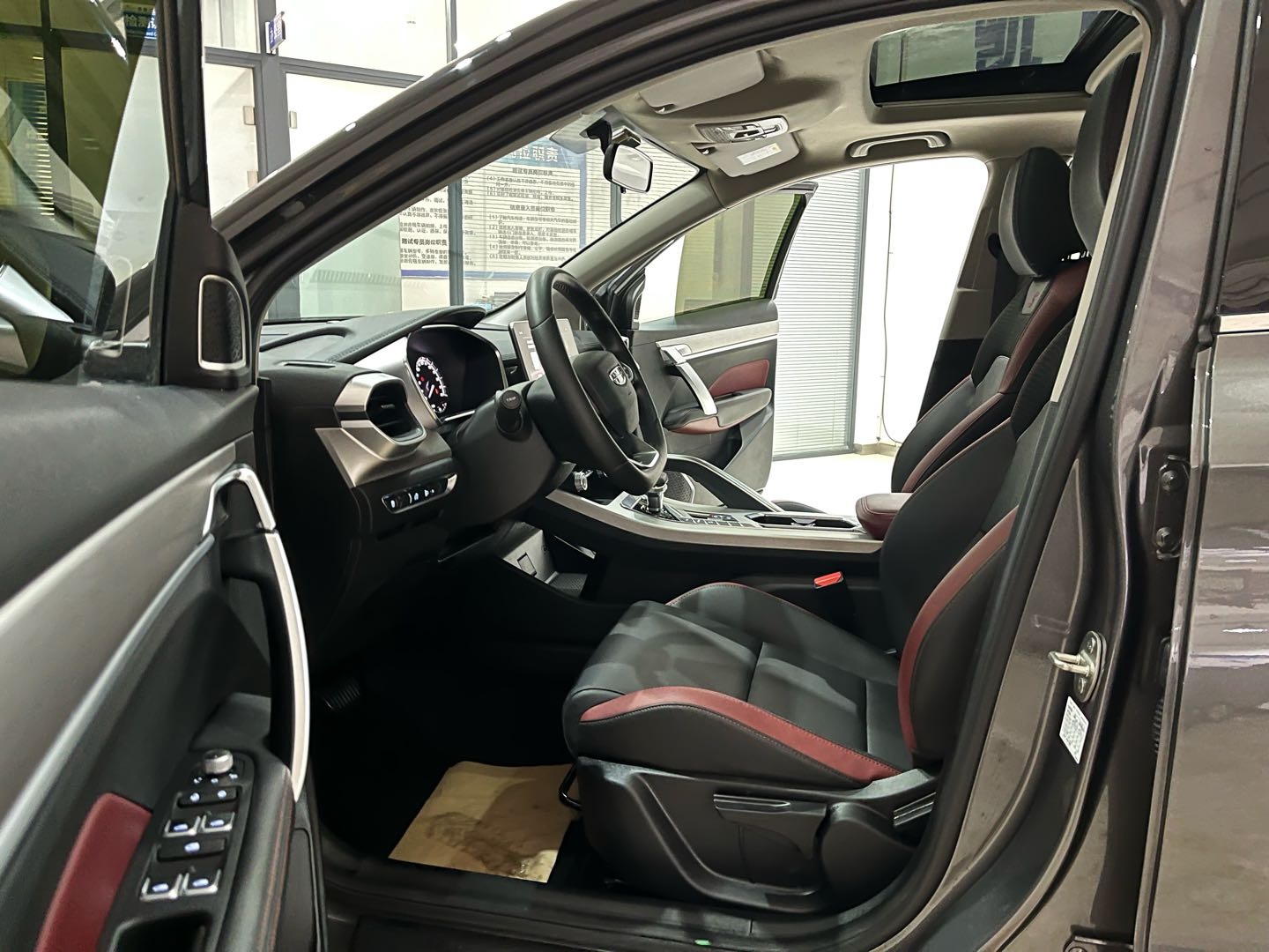 GEELY Coolray 2022 #8 GEELY Coolray 2022 car image #8