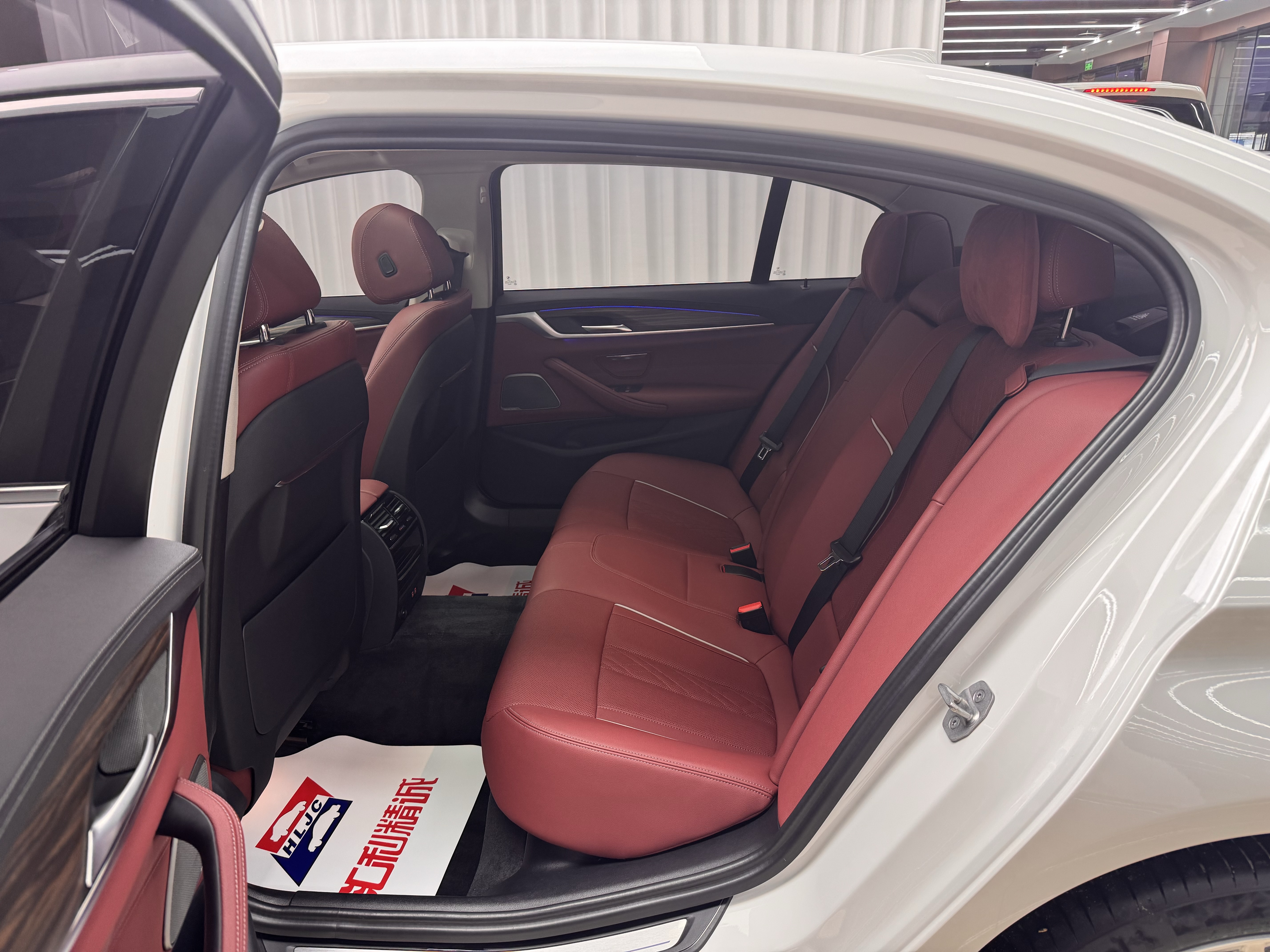 BMW 2023 car image #8