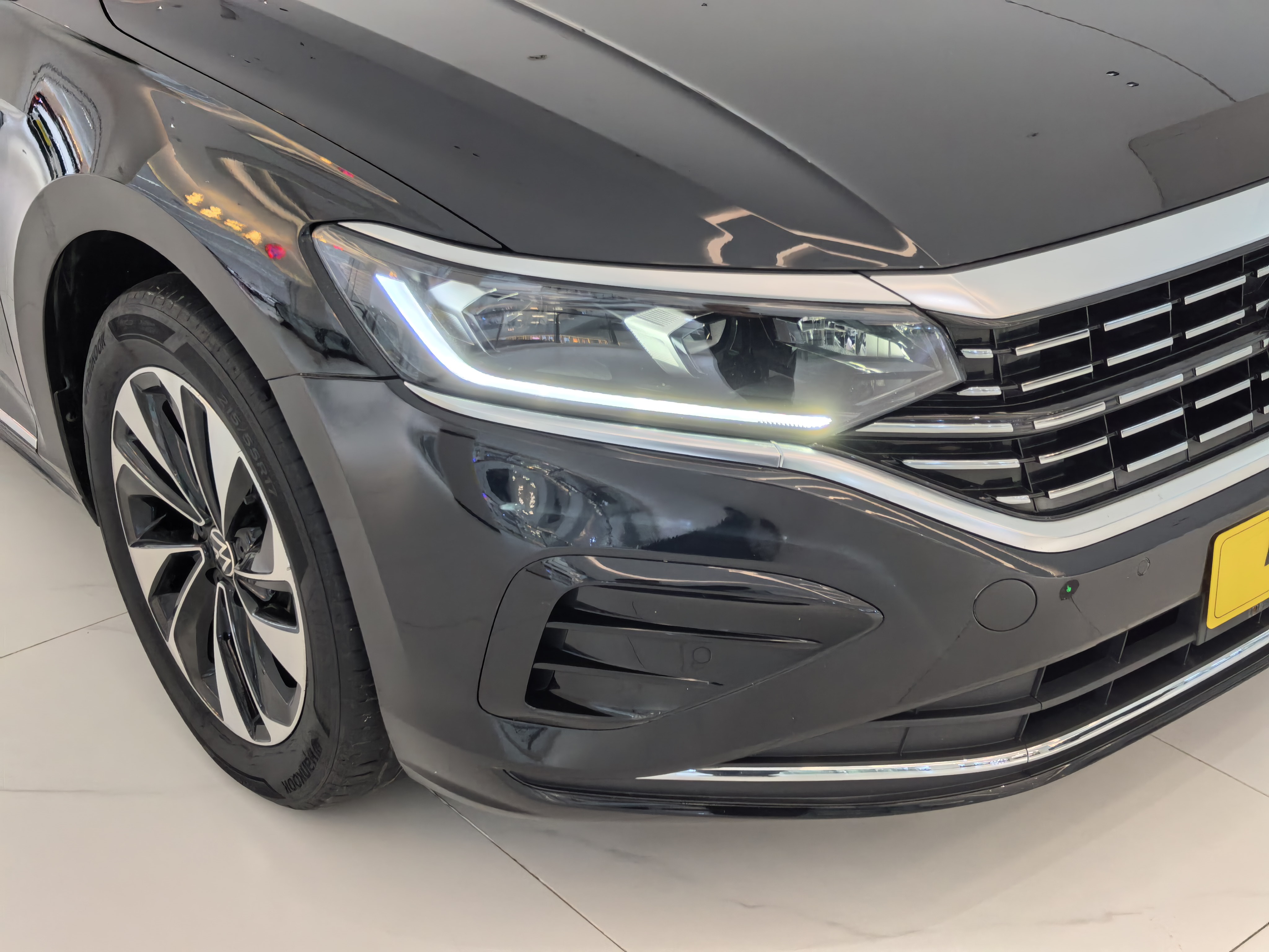 Volkswagen Passat 2021 car image #8