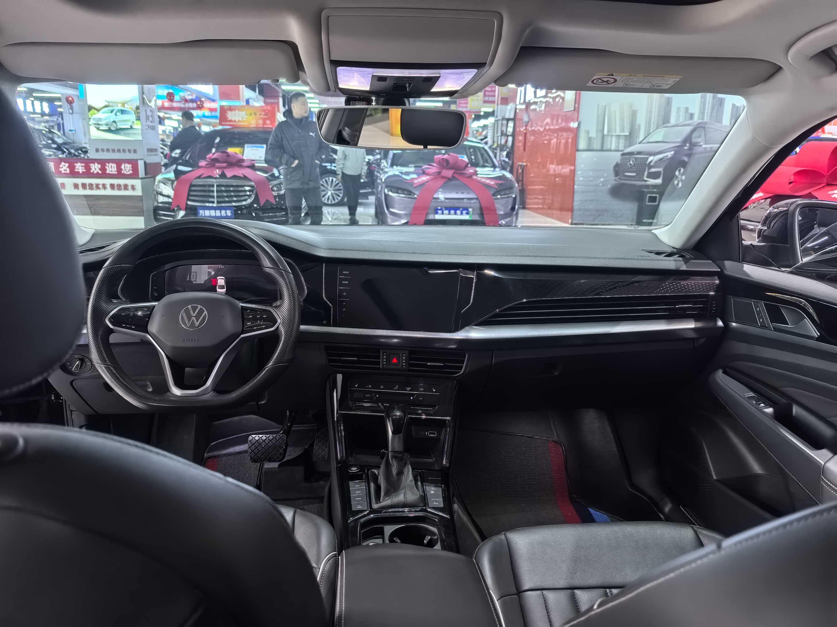 Volkswagen Passat New Energy 2023 immagine di auto #8