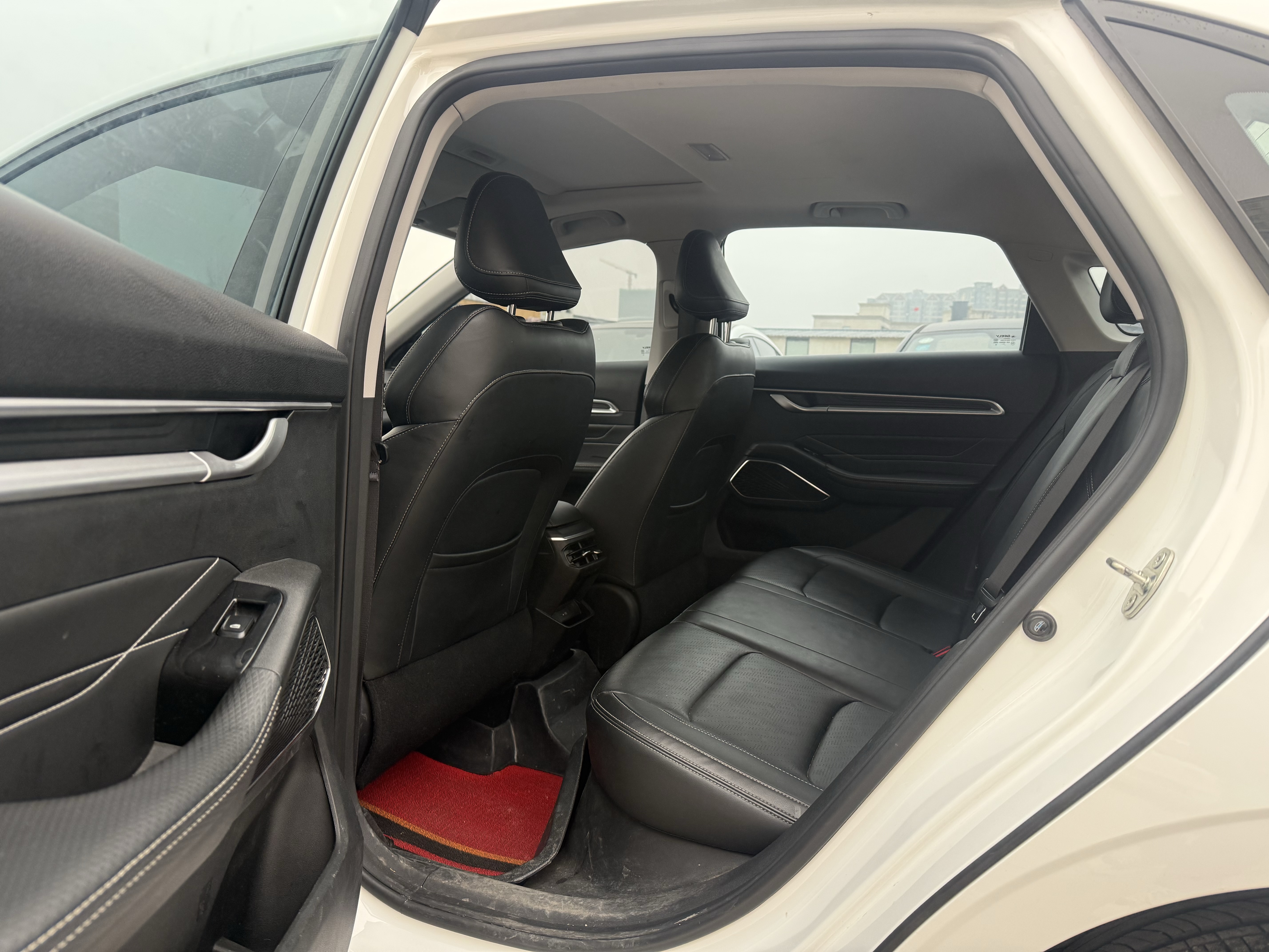 Emgrand 2022 car image #8
