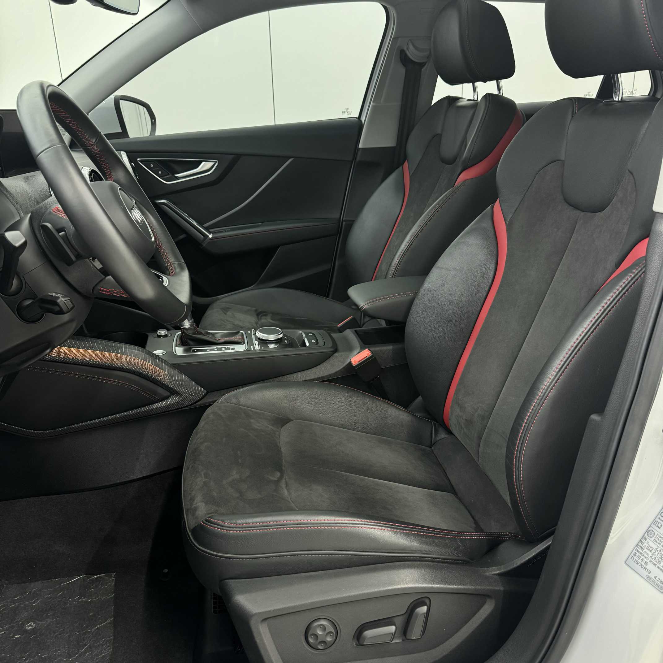 Q2L 2022 #8 Q2L 2022 car image #8