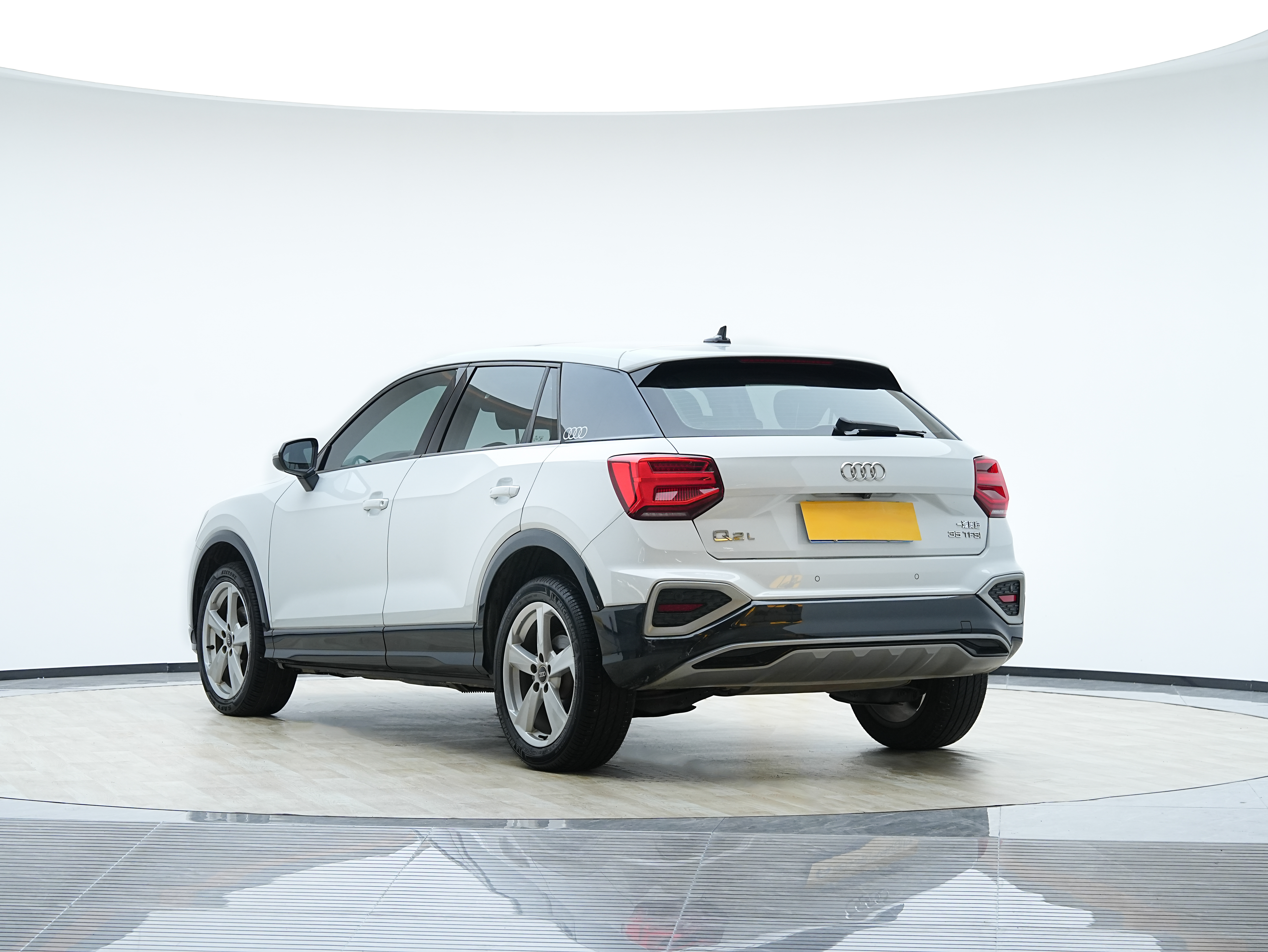 Audi Q2L 2023 imagem de carro #8