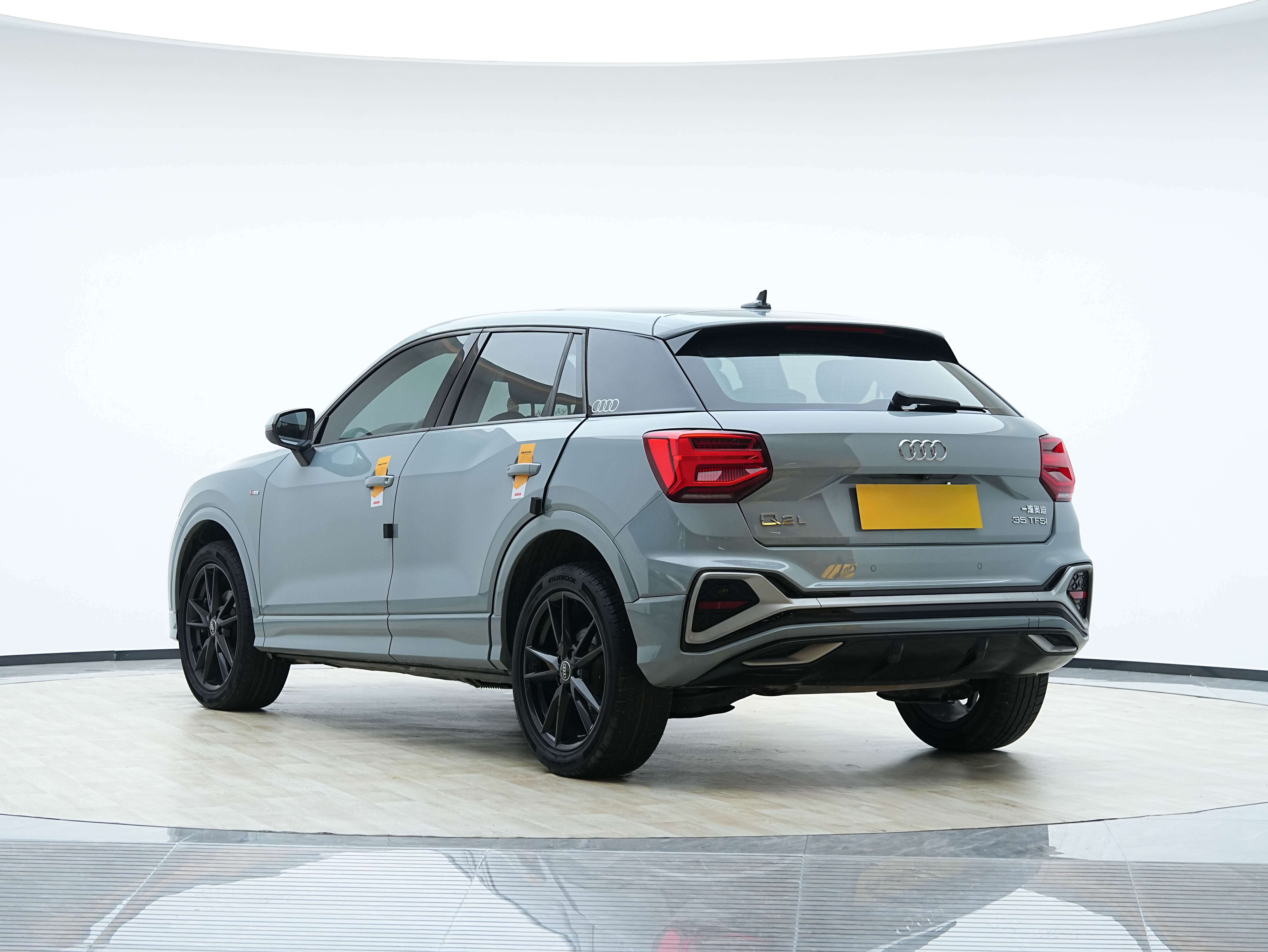 Audi Q2L 2023 صورة سيارة #8