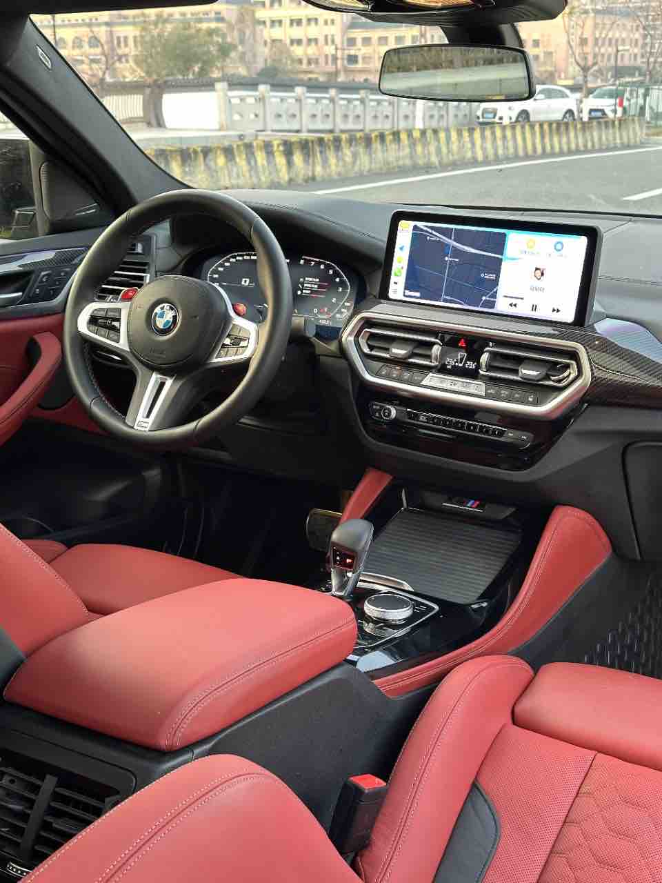 BMW X4 M 2024 صورة سيارة #8