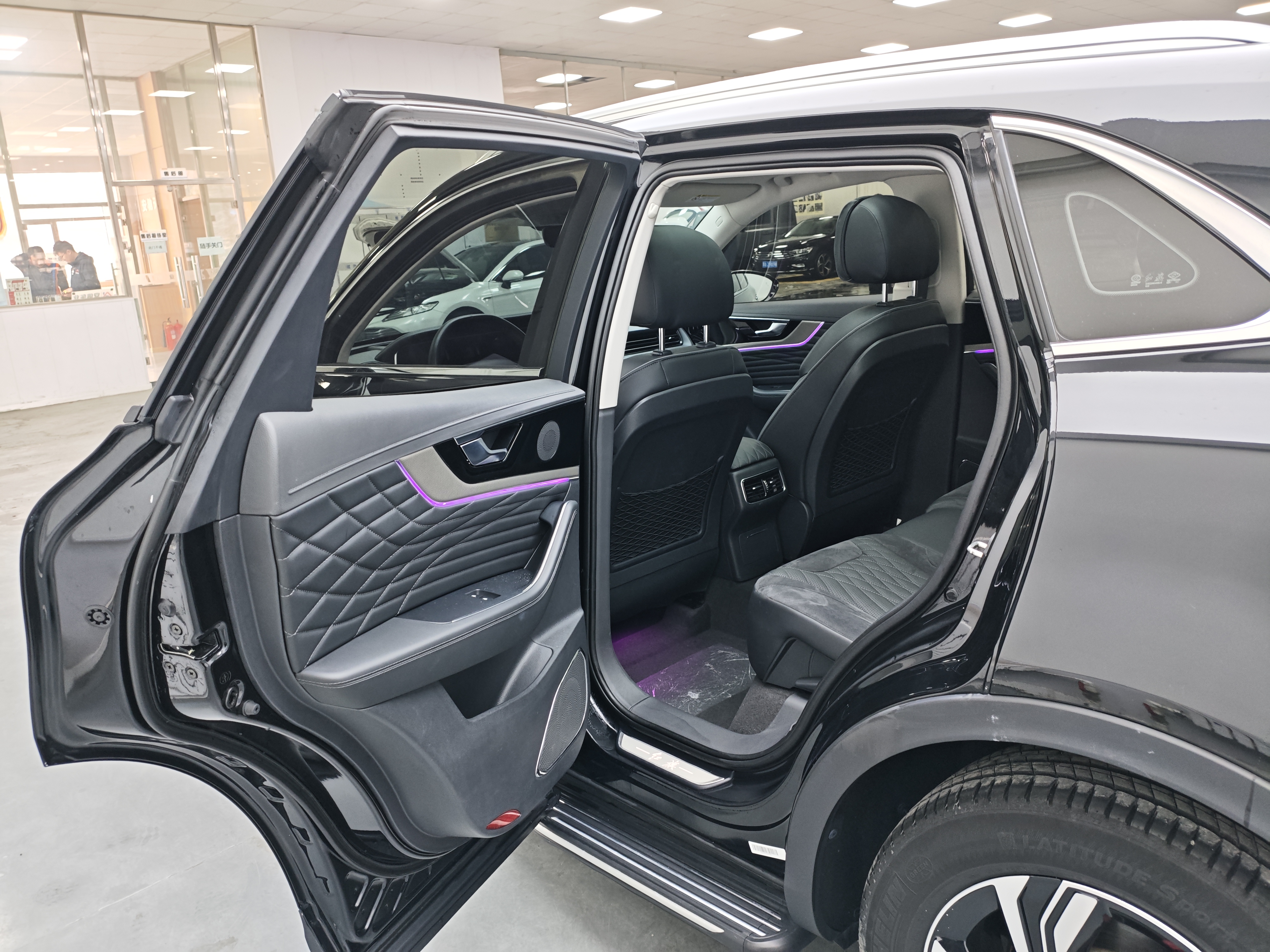 HongQi HS5 2022 car image #8