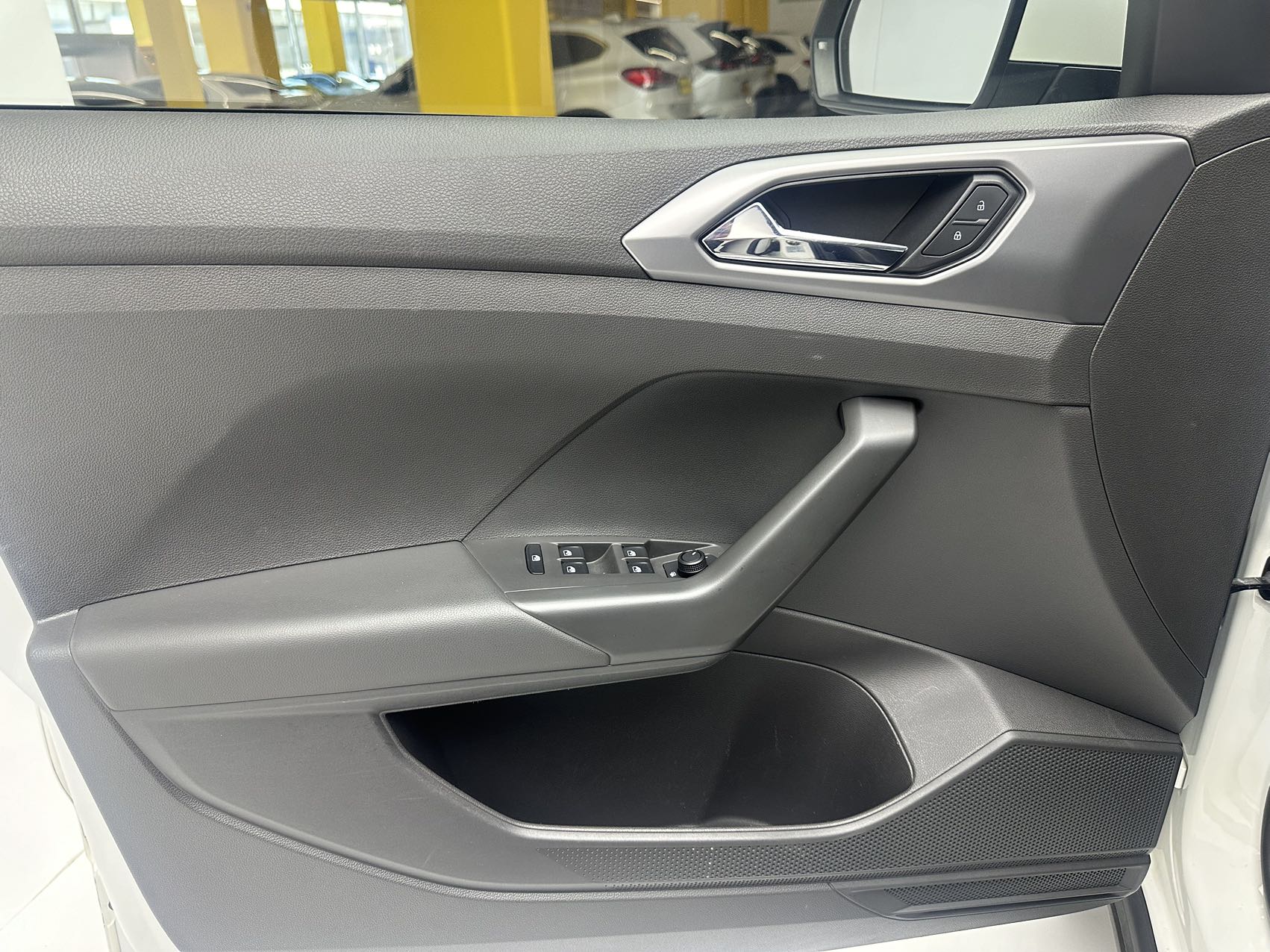 Volkswagen T-Cross 2022 #8 Volkswagen T-Cross 2022 car image #8