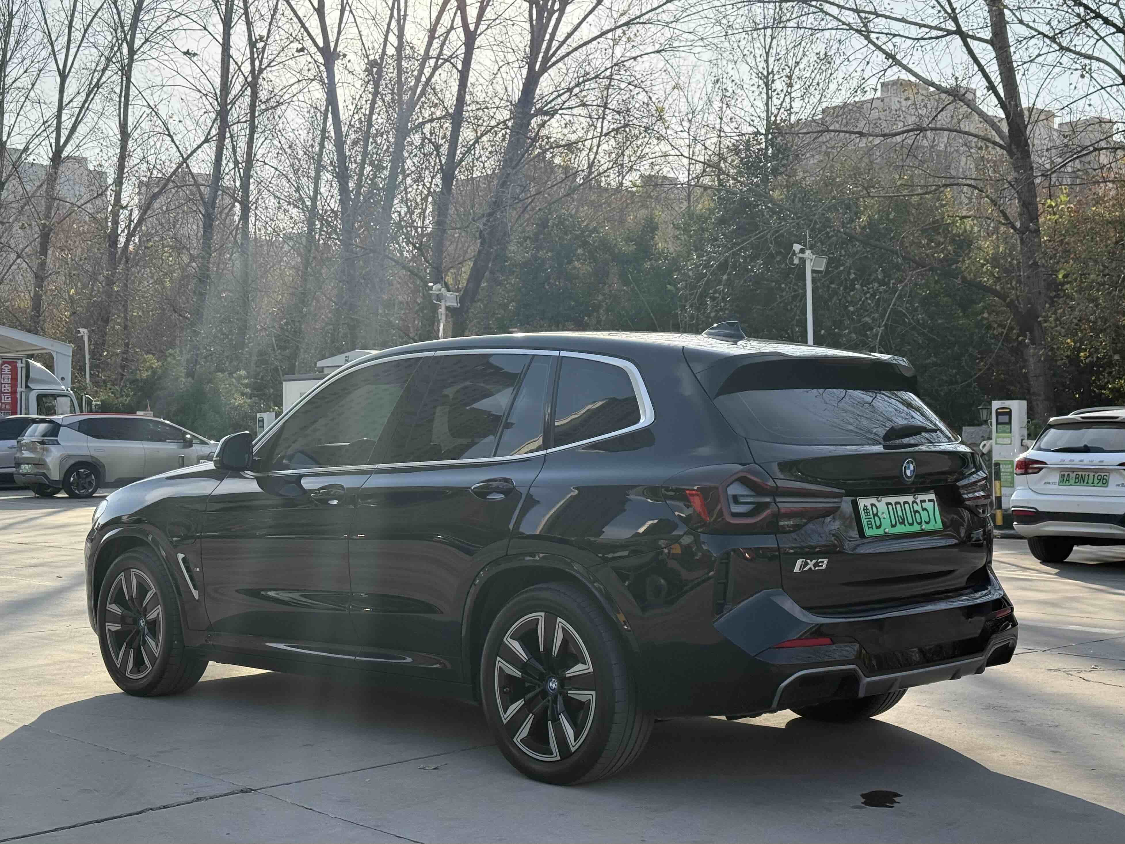 BMW iX3 2023 #8 BMW iX3 2023 immagine di auto #8