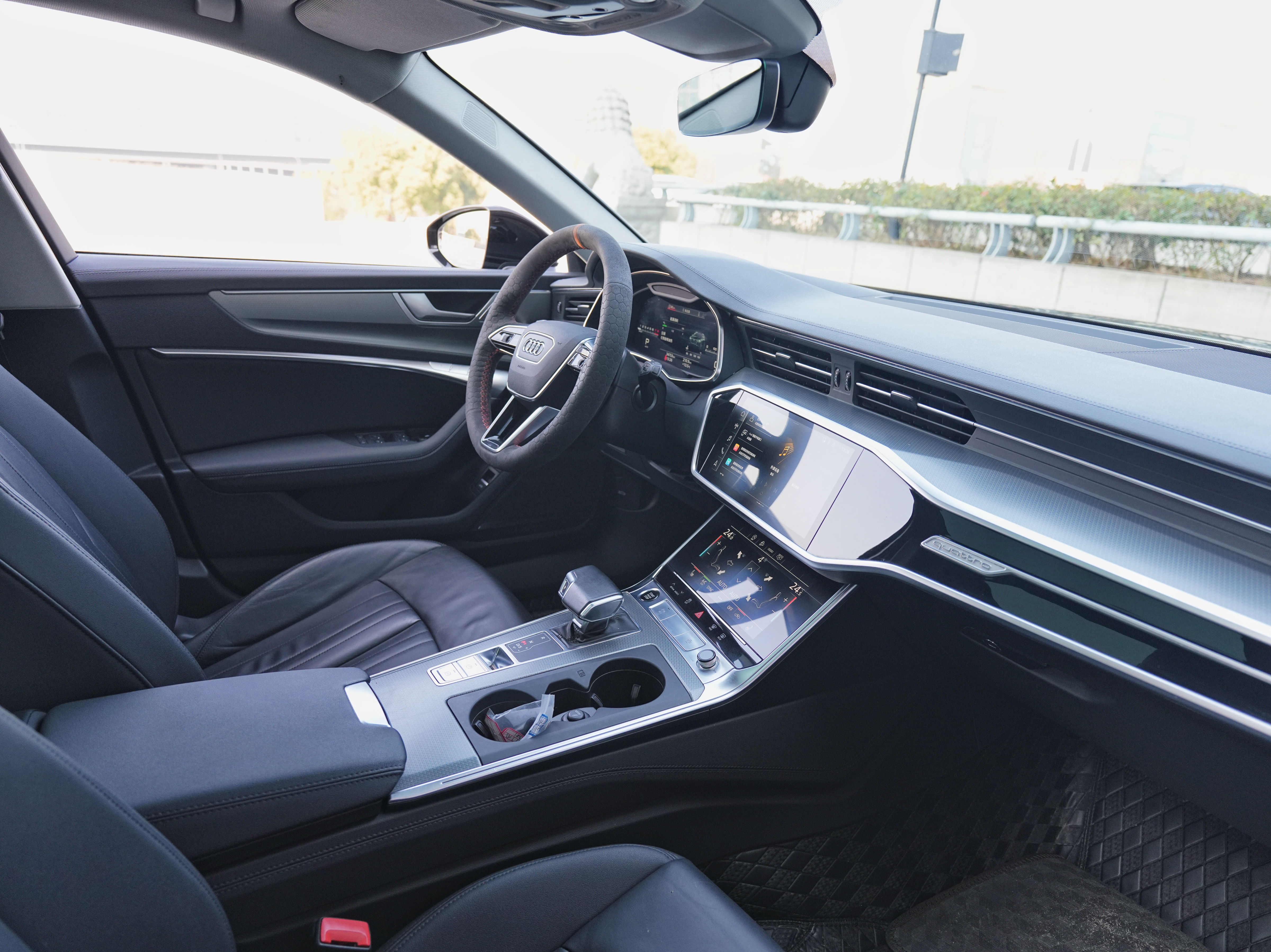 Audi A6 (Imported) 2022 #8 Audi A6 (Imported) 2022 car image #8