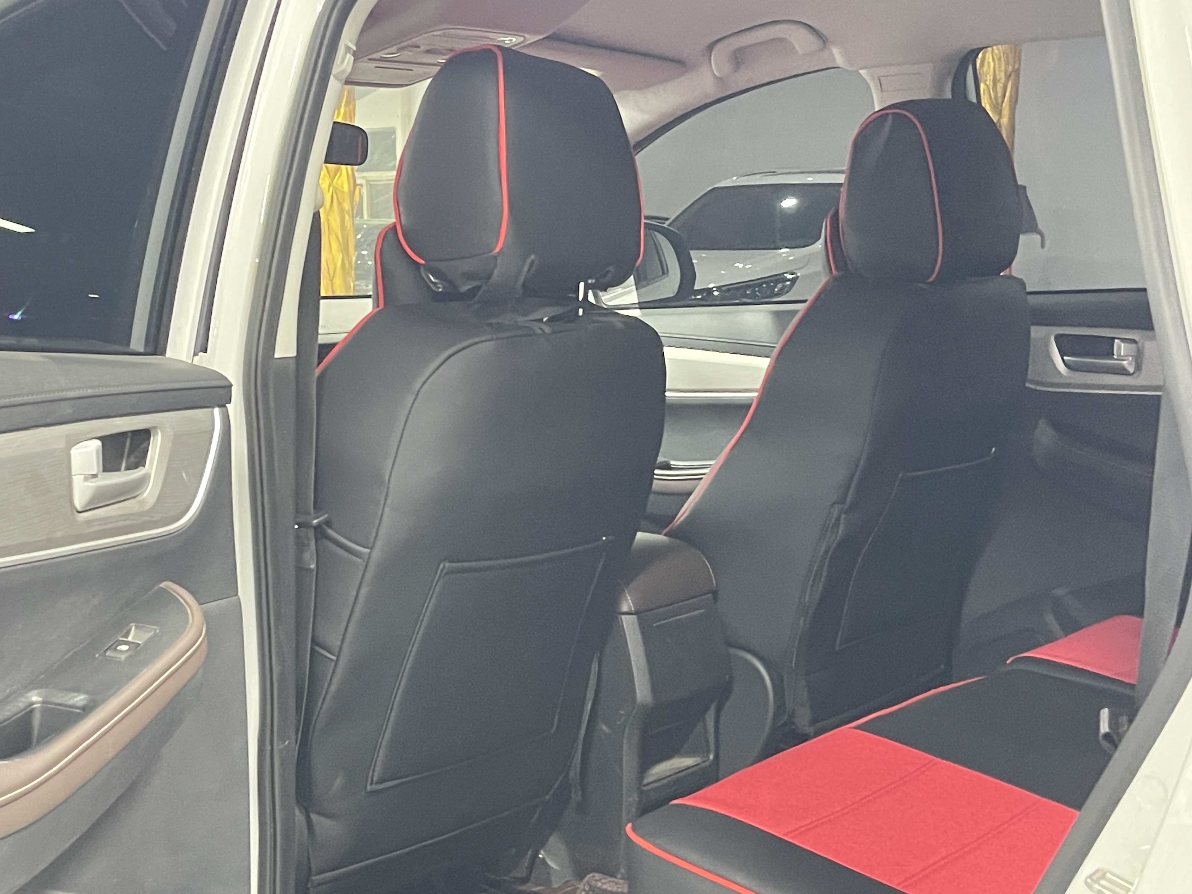 T5 2023 immagine di auto #8