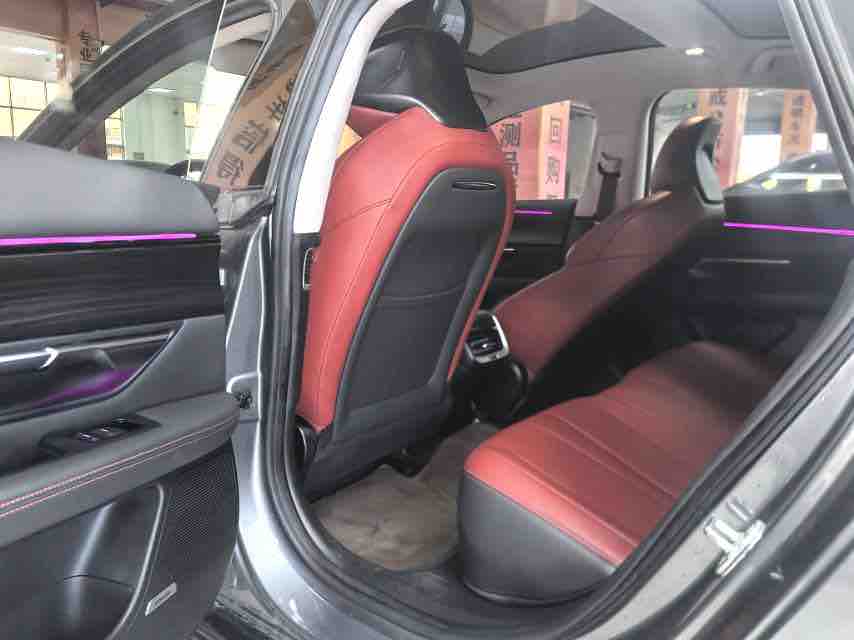 Xpeng P7 2021 صورة سيارة #8