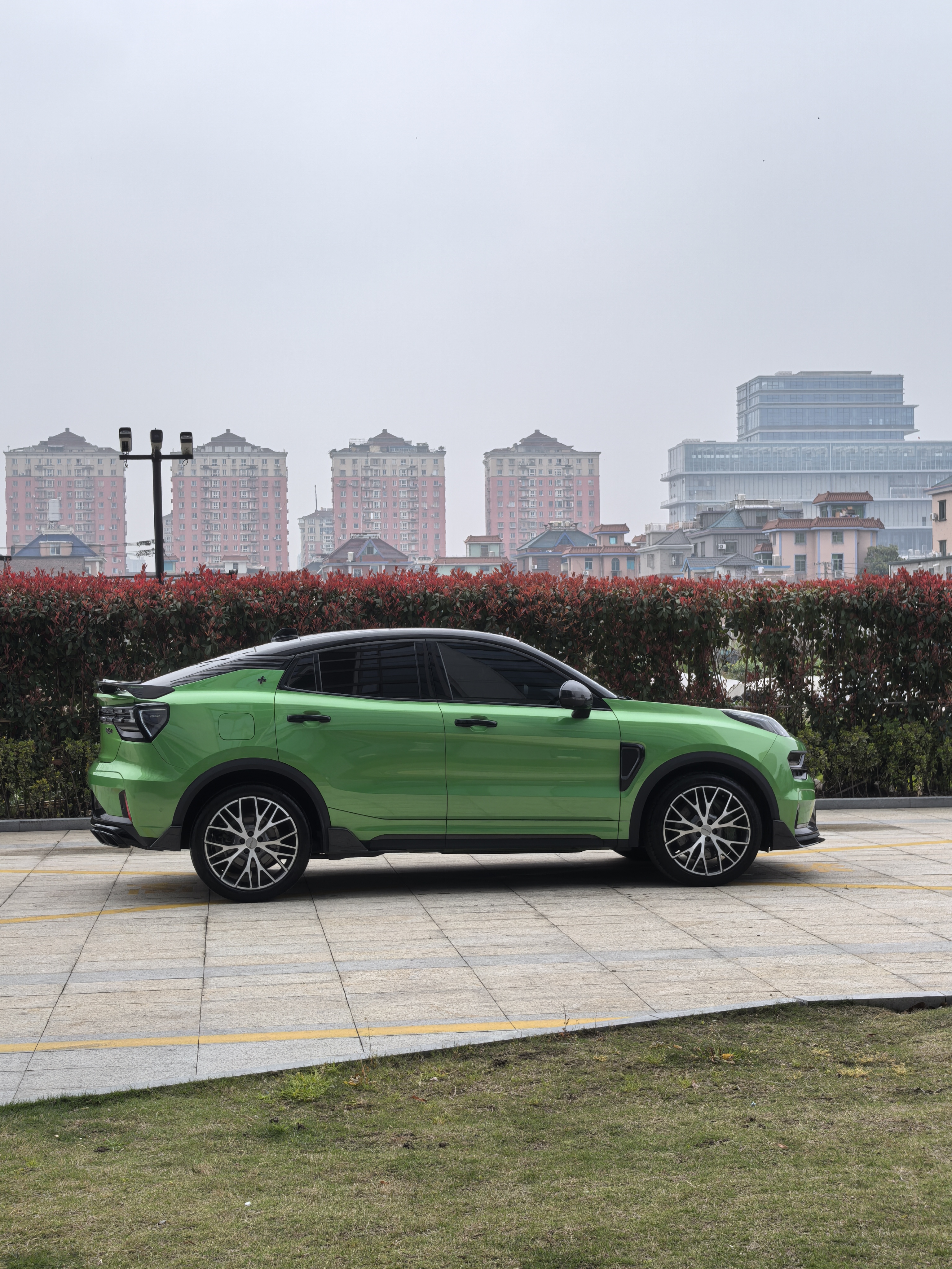 Lynk & Co 05 2022 car image #8
