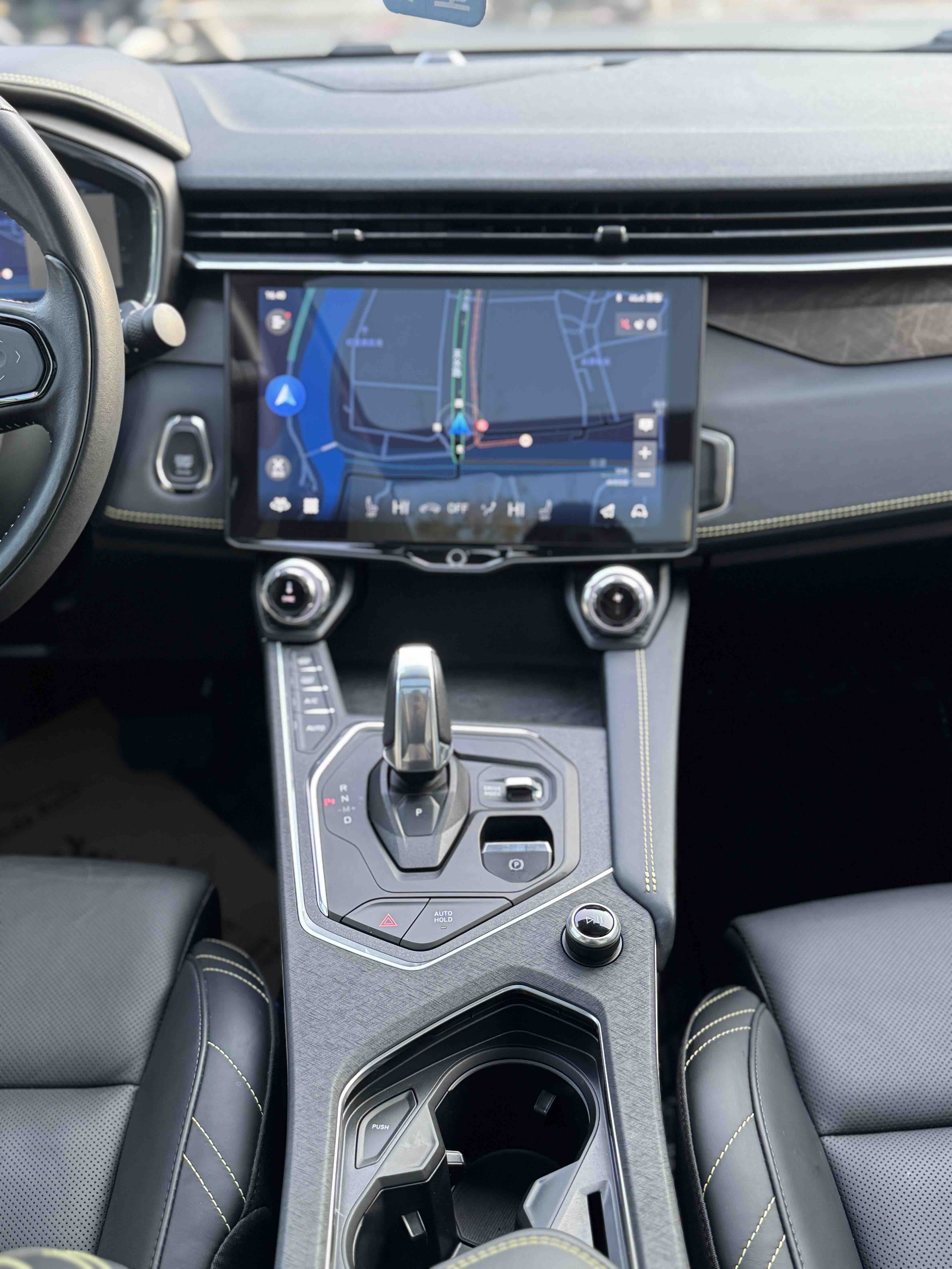 Lynk & Co 05 2021 car image #8