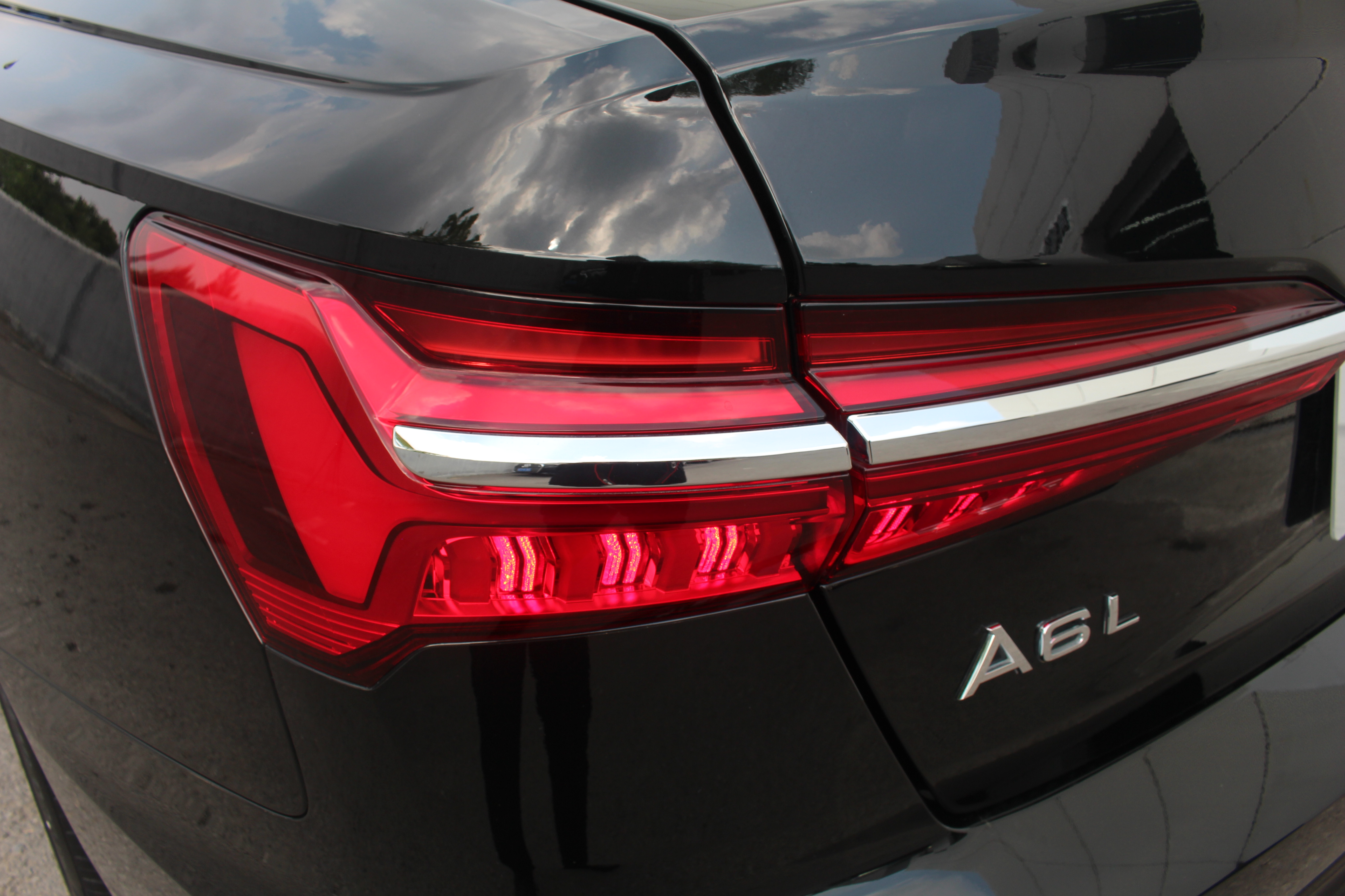 Audi A6L 2022 #8 Audi A6L 2022 car image #8
