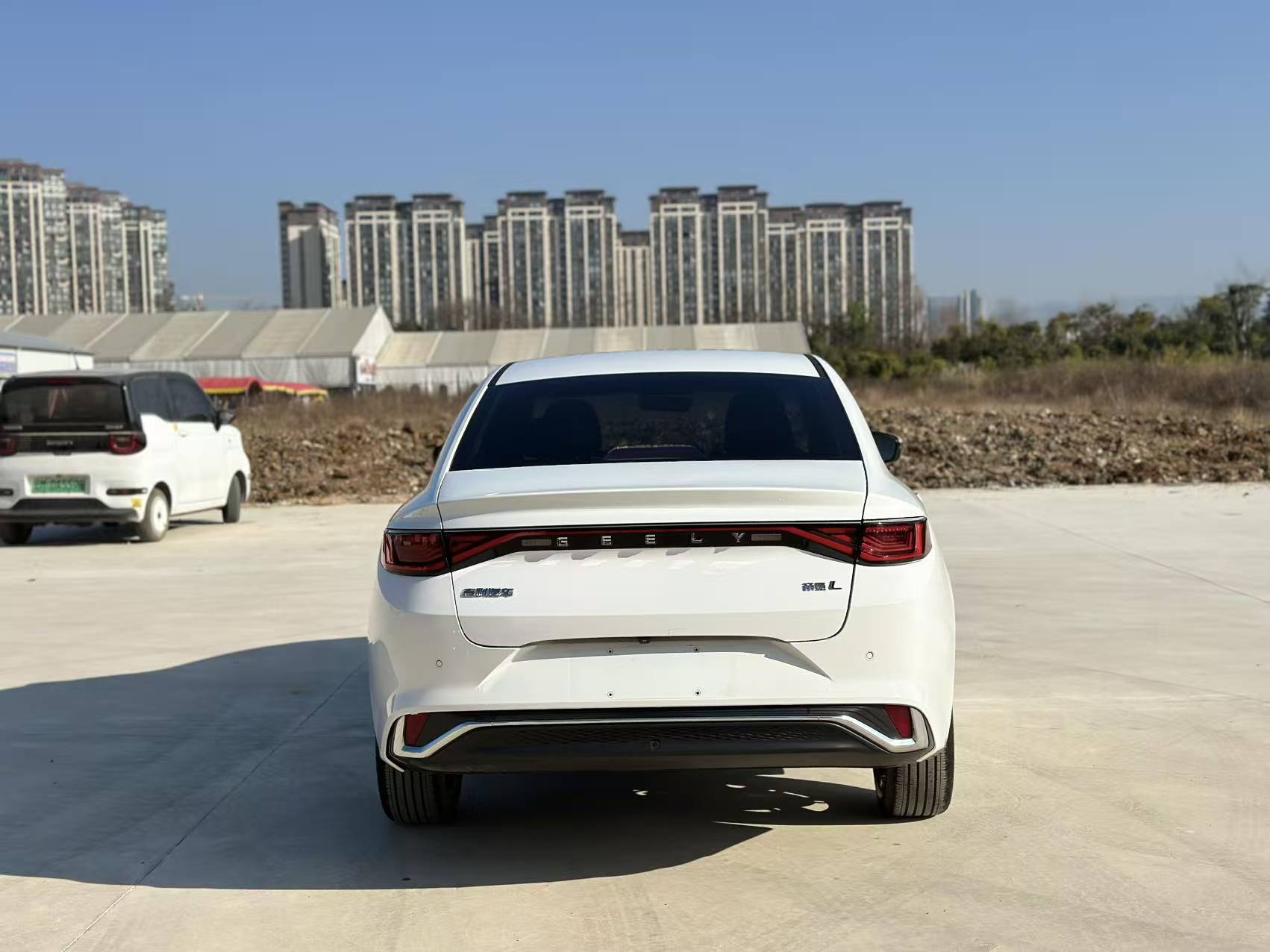 GEELY Emgrand L 2022 immagine di auto #8