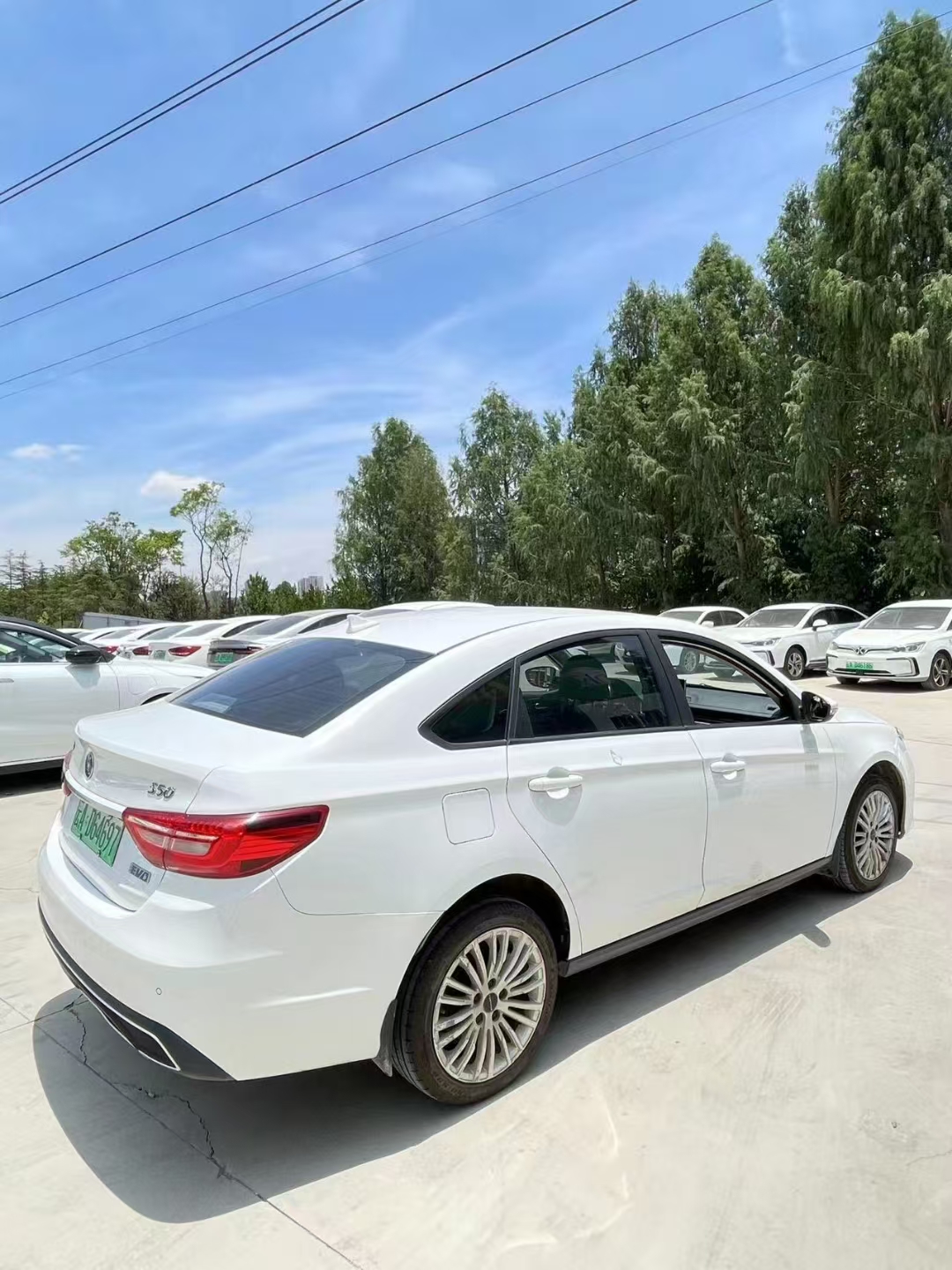 Forthing S60 EV 2022 car image #8