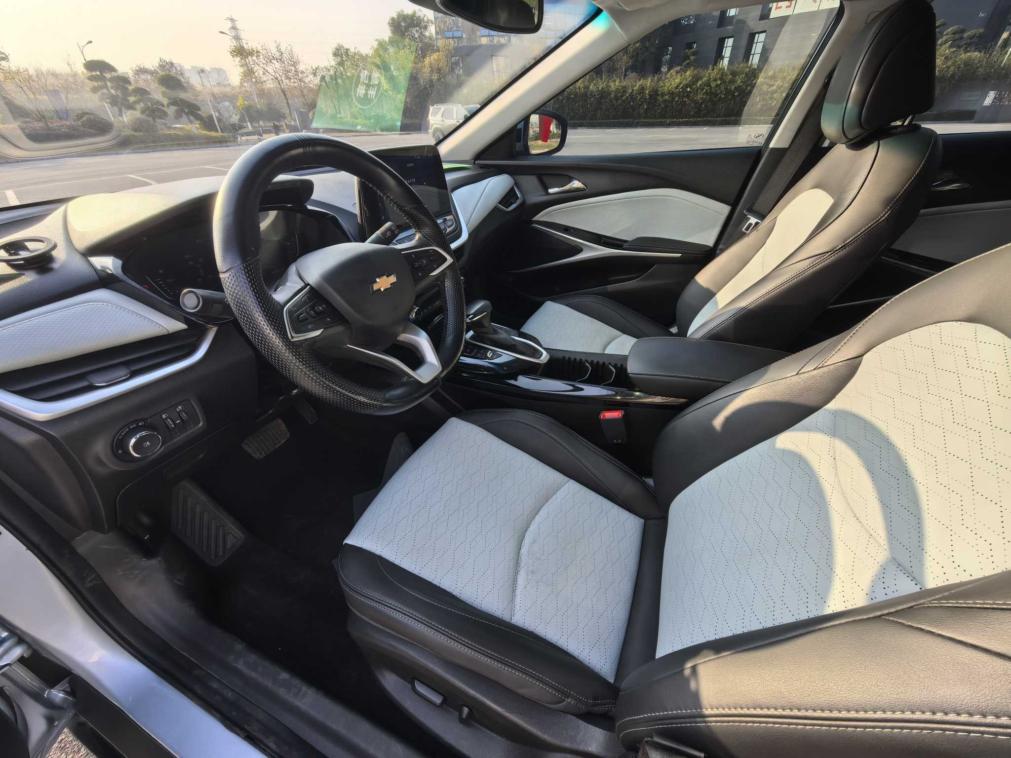 Chevrolet Charm 2022 car image #8