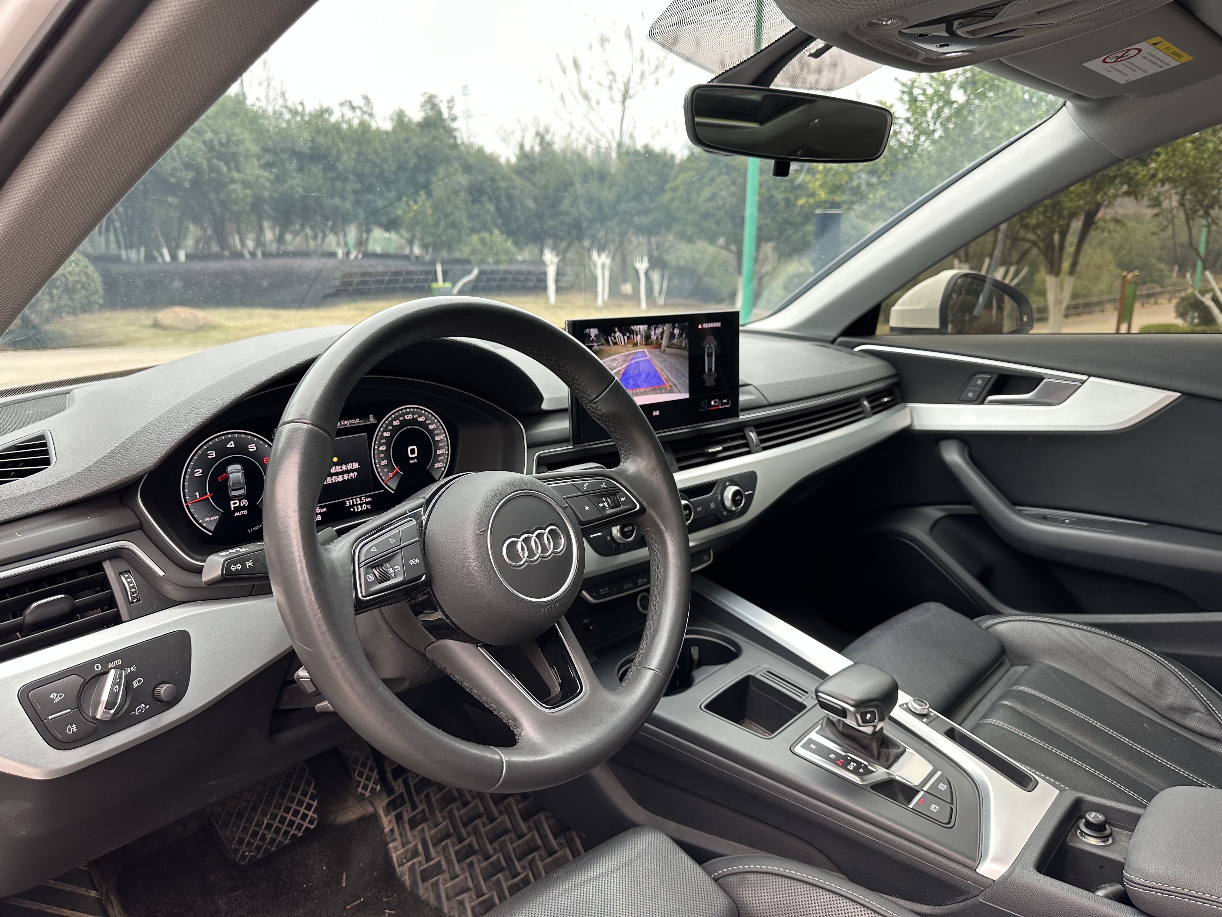Audi A4L 2022 car image #8