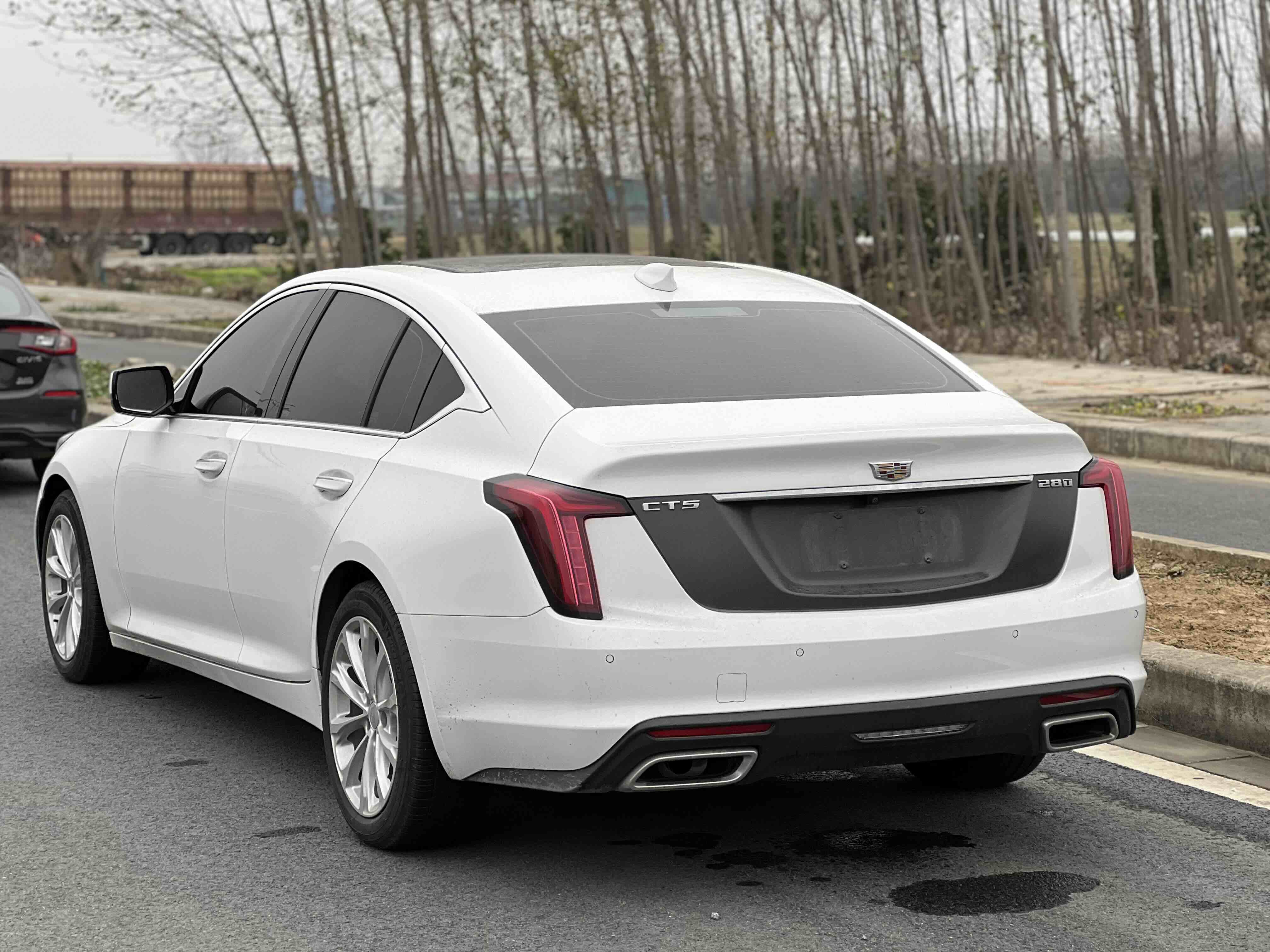2023 car image #8