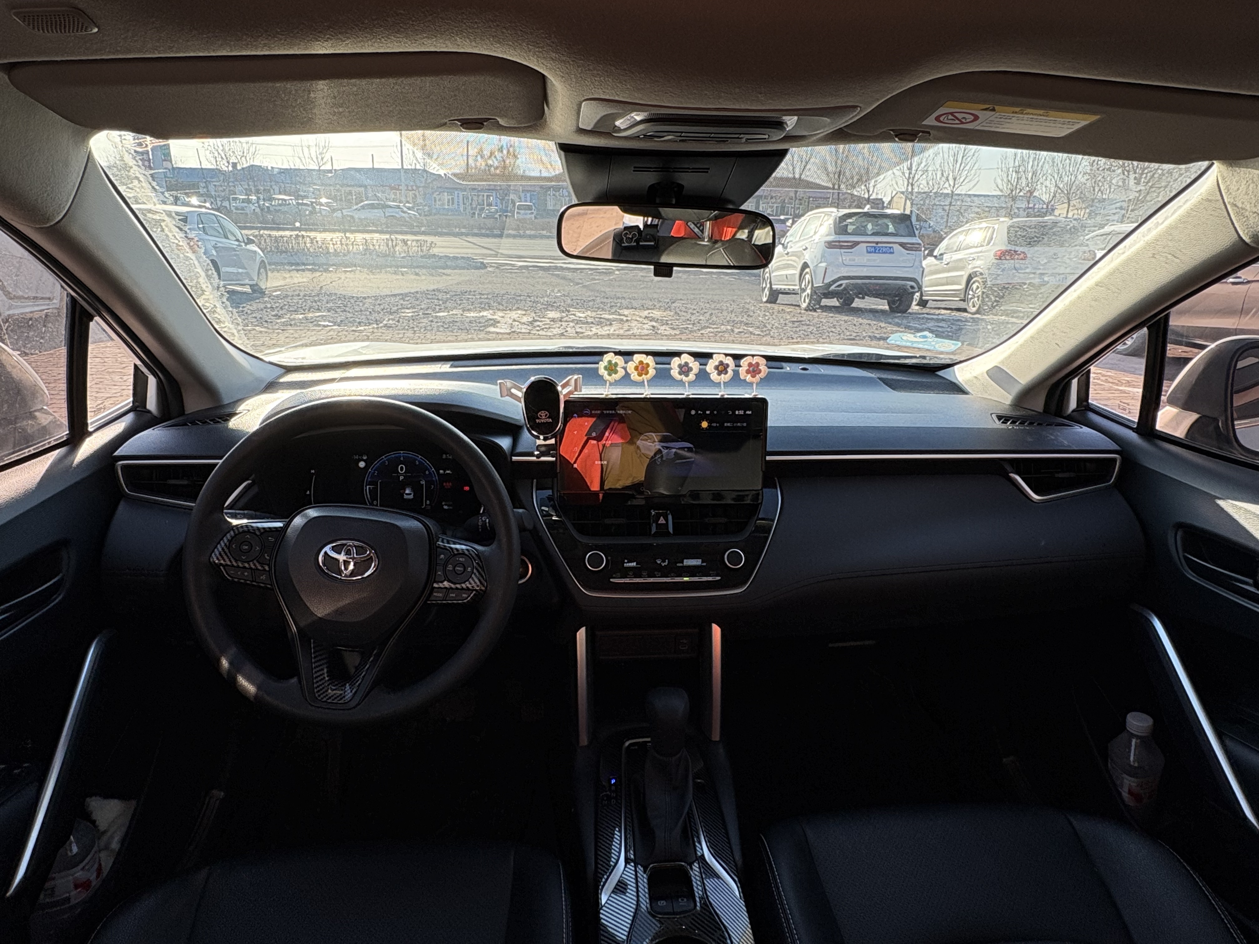 Toyota Corolla Cross 2023 immagine di auto #8