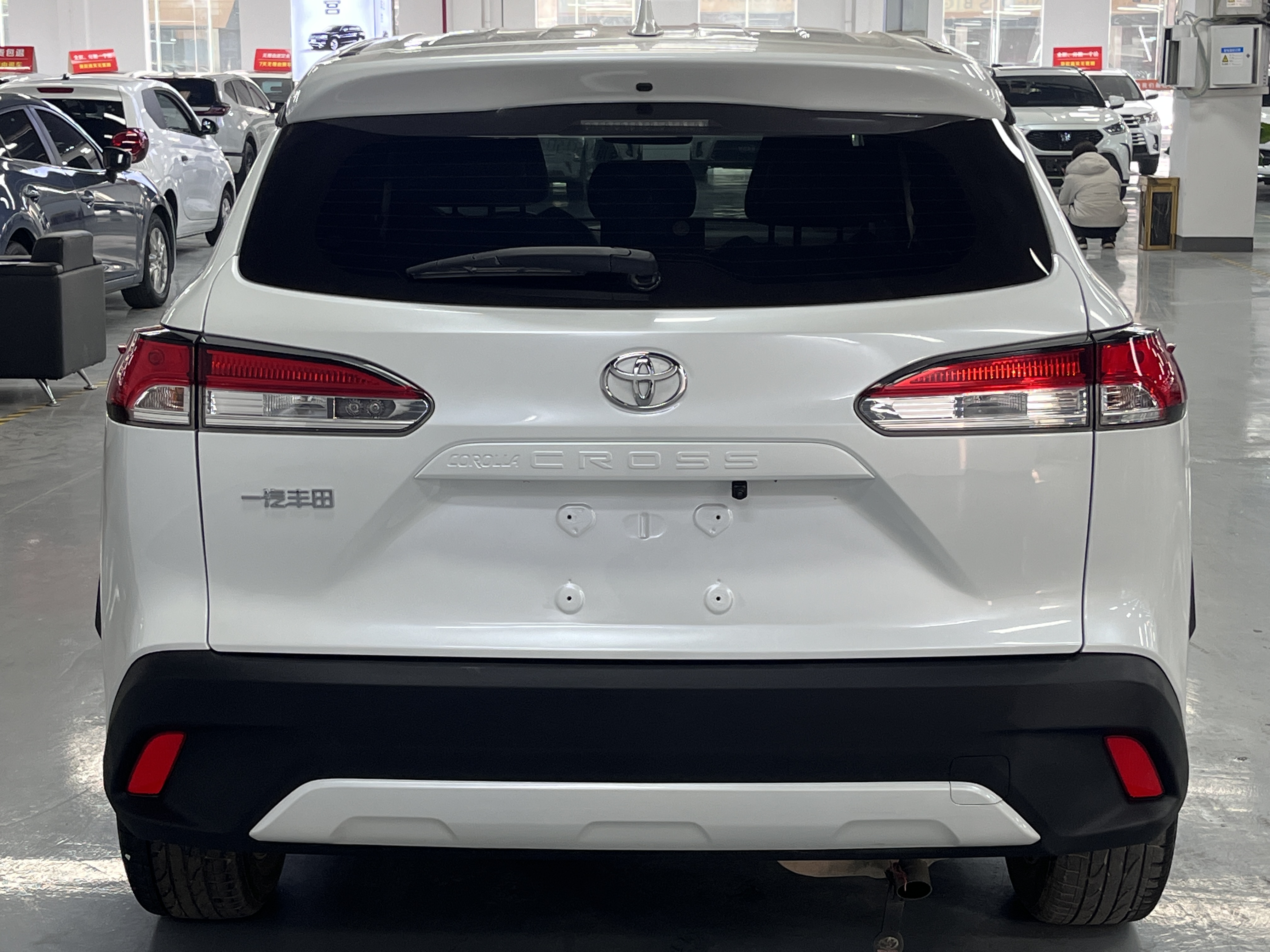 Toyota Corolla Cross 2023 car image #8