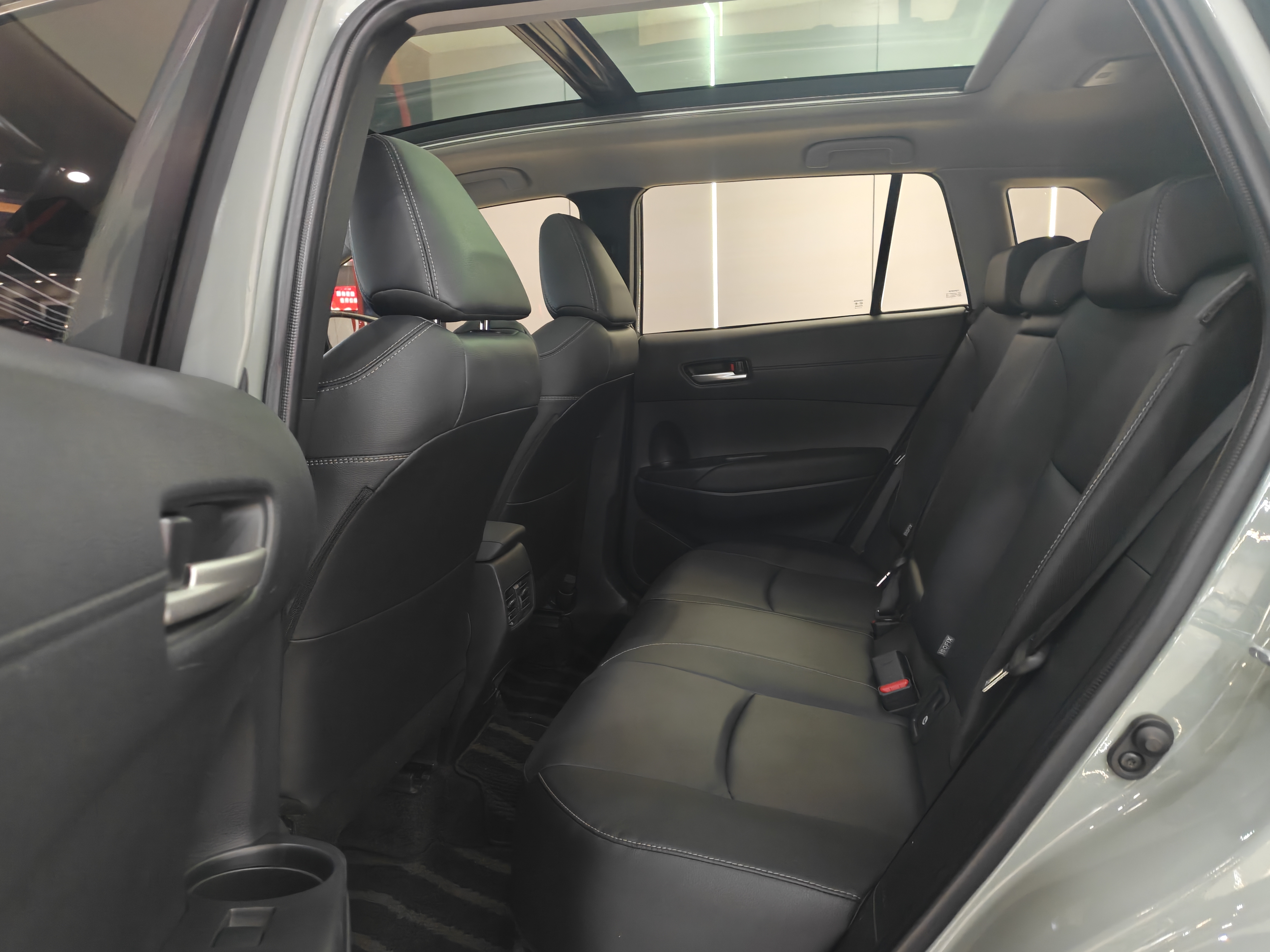 Corolla Cross 2022 car image #8