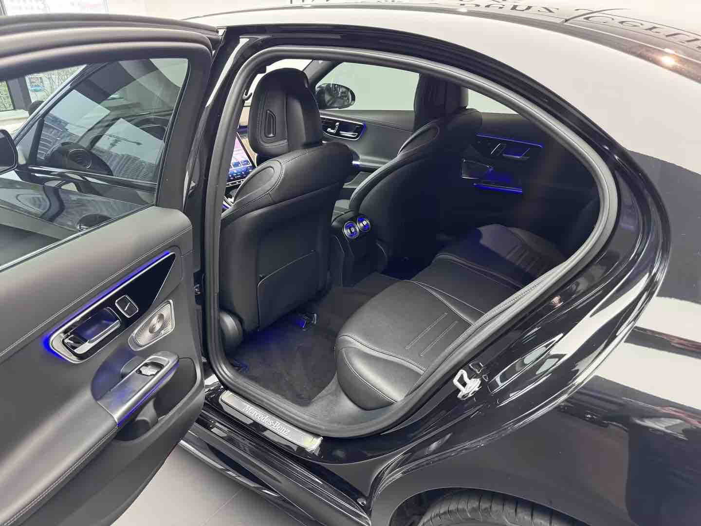 Mercedes-Benz C Class 2022 صورة سيارة #8