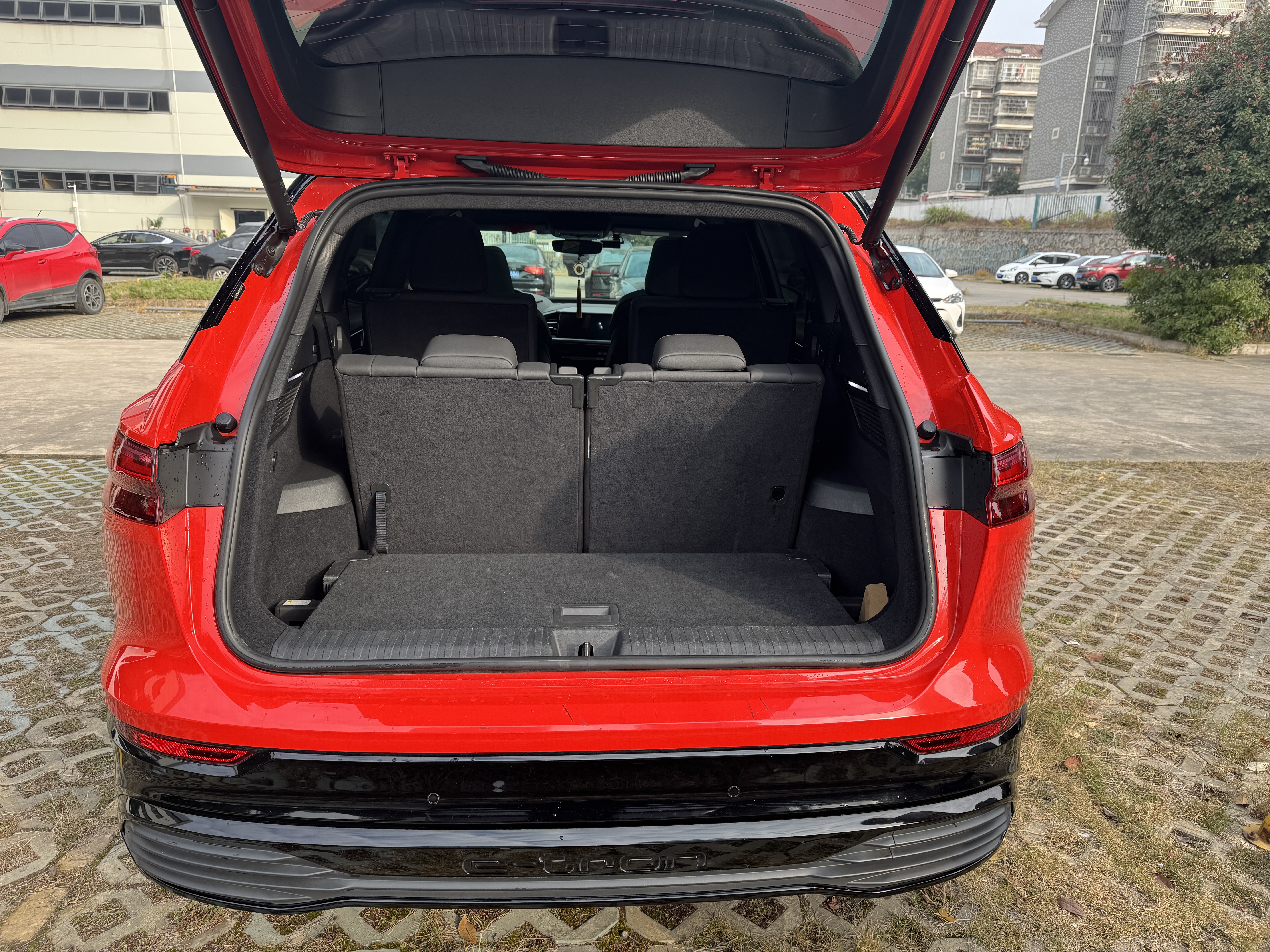 Audi Q5 e-tron 2022 imagen de coche #8