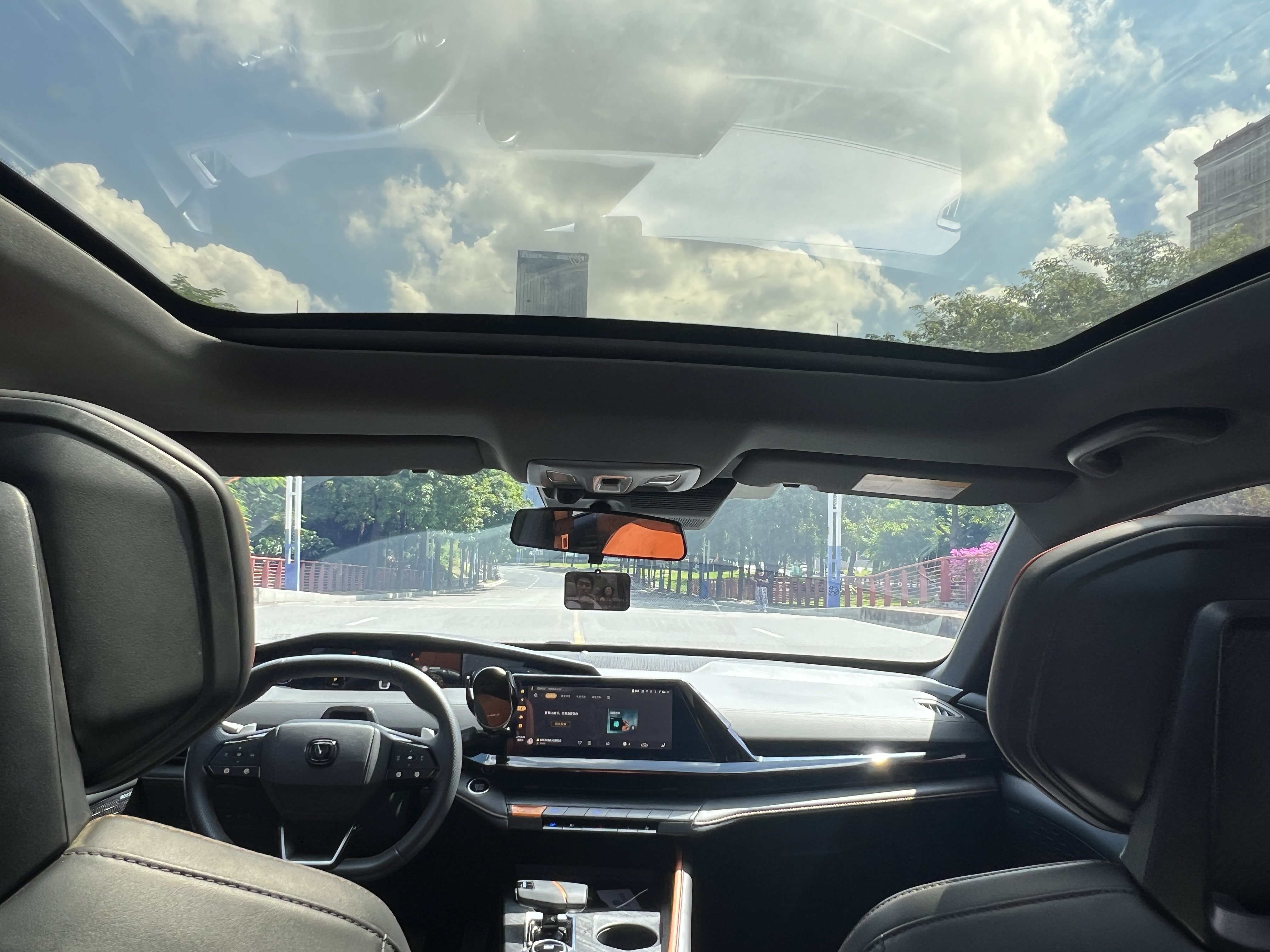 Changan UNI-V 2023 #8 Changan UNI-V 2023 car image #8