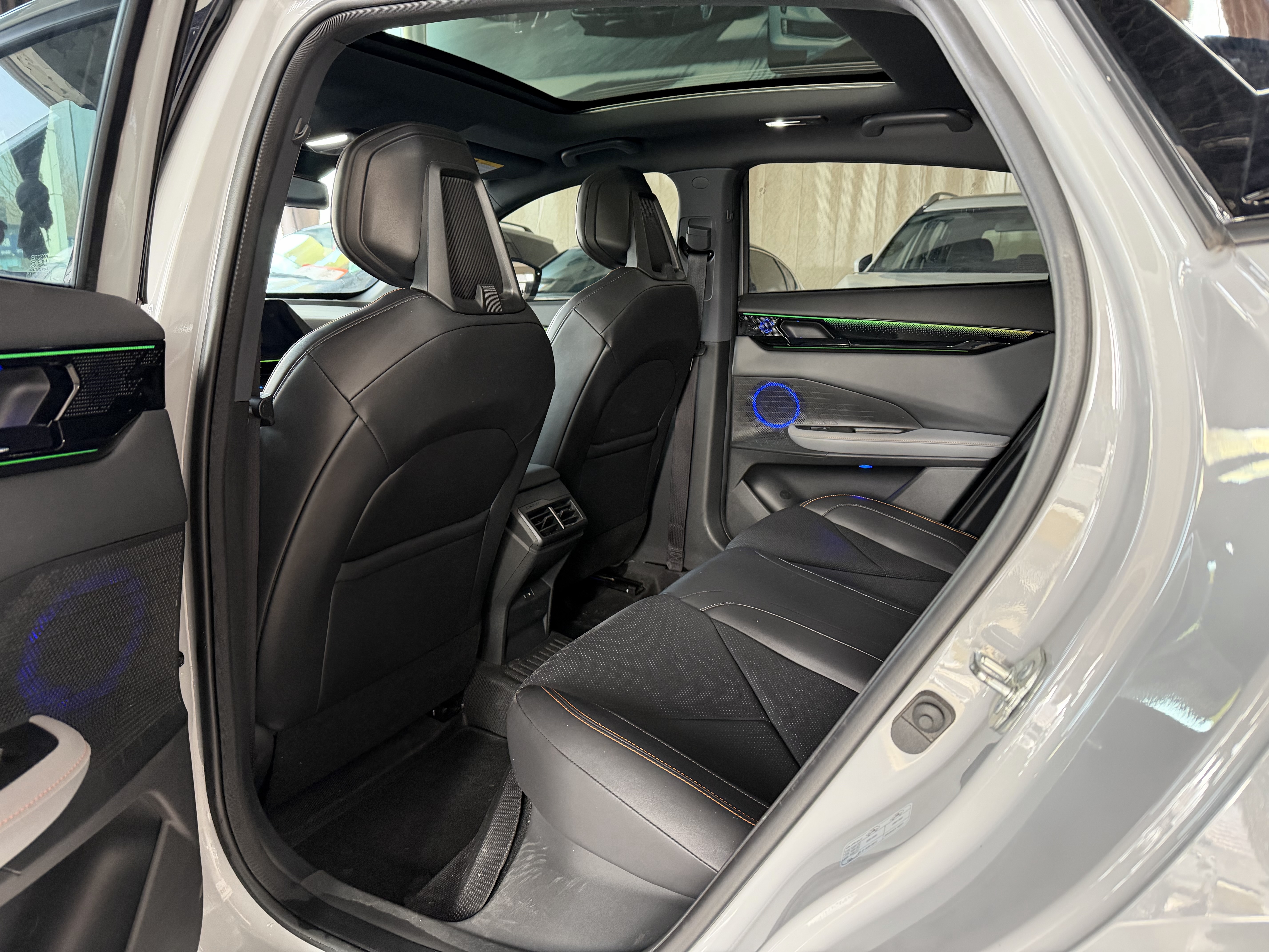 Changan UNI-V 2022 car image #8