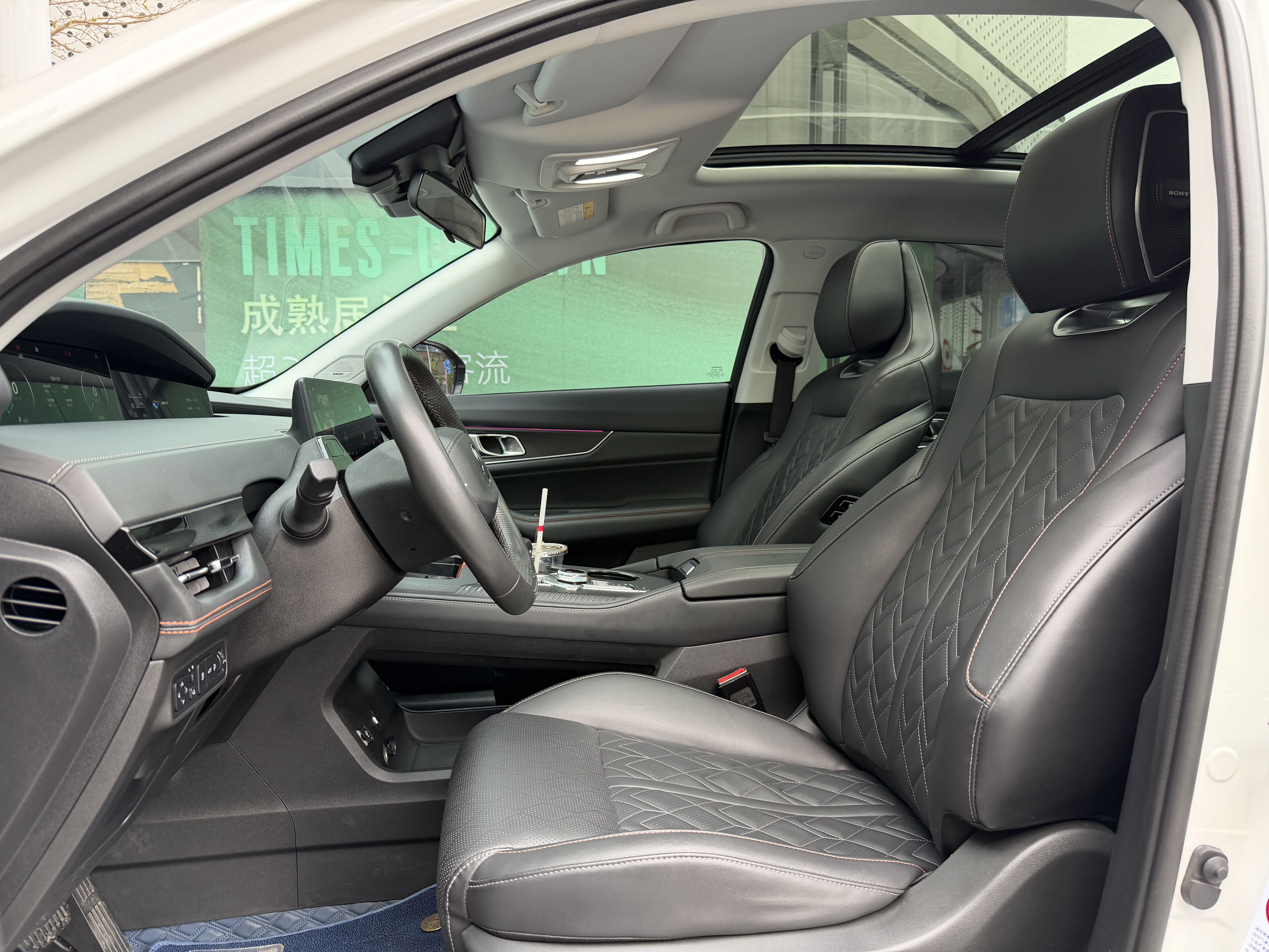 Changan UNI-K iDD 2022 car image #8