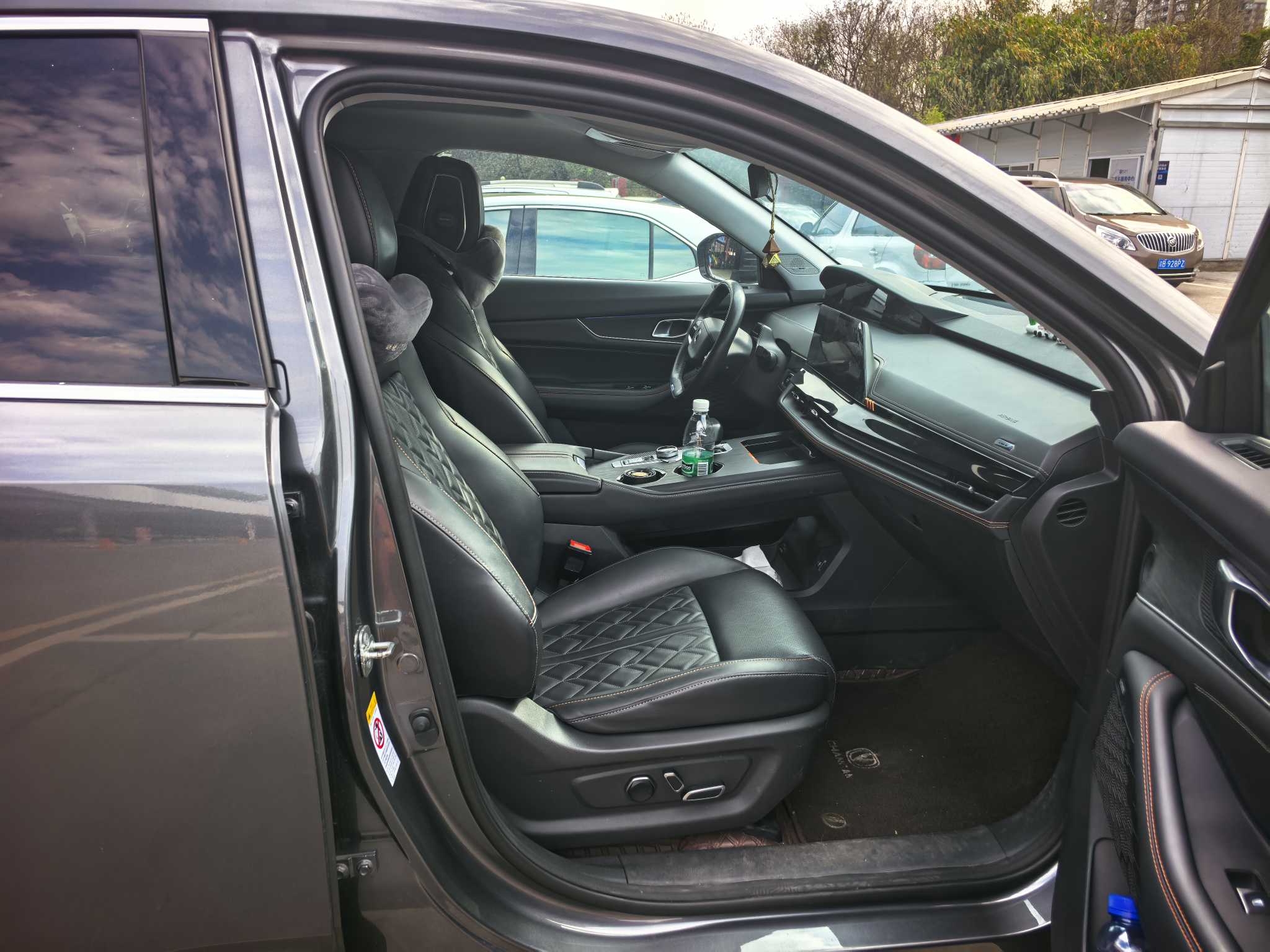 Changan UNI-K iDD 2022 car image #8