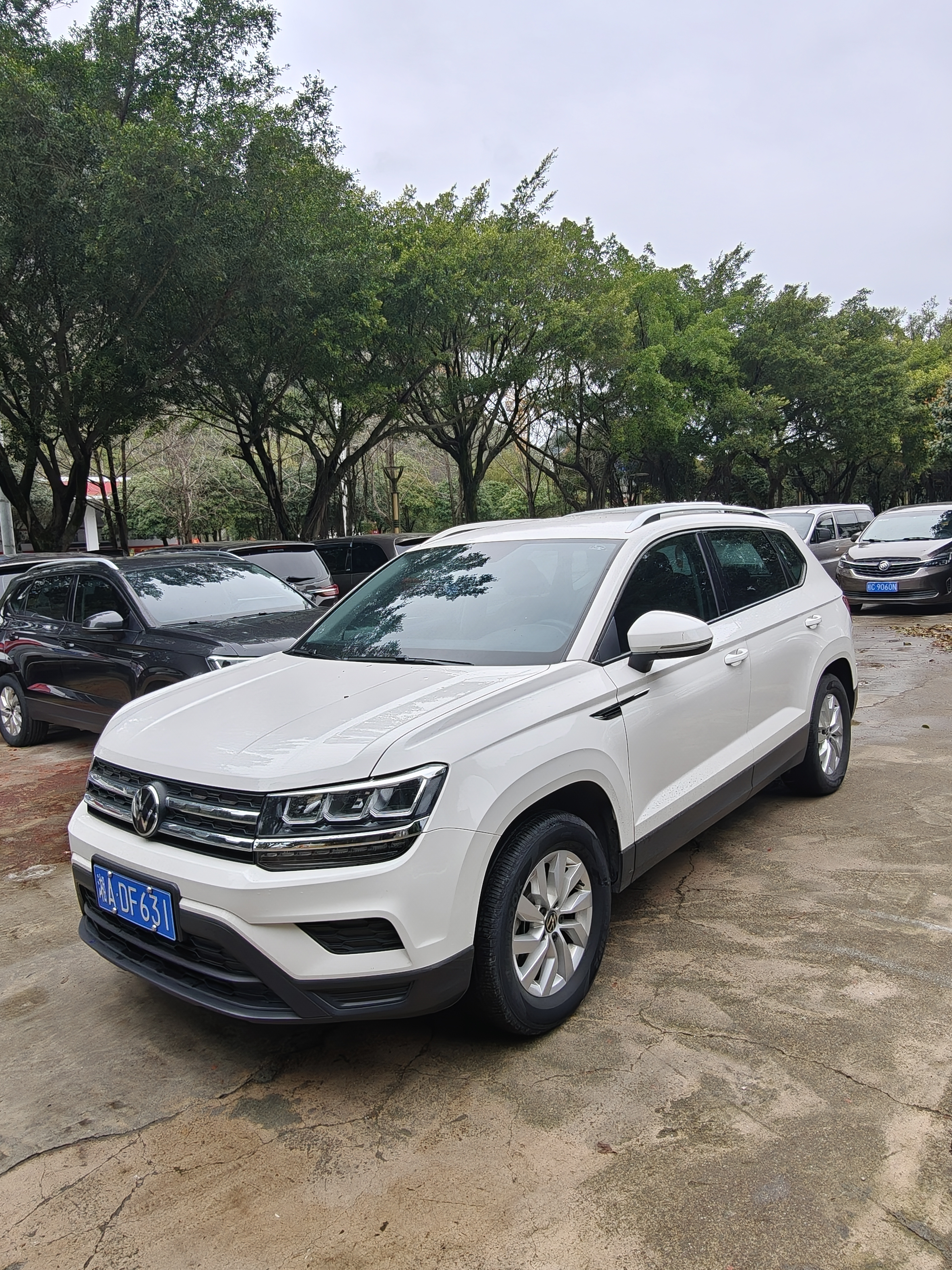 Volkswagen Tharu 2023 car image #8