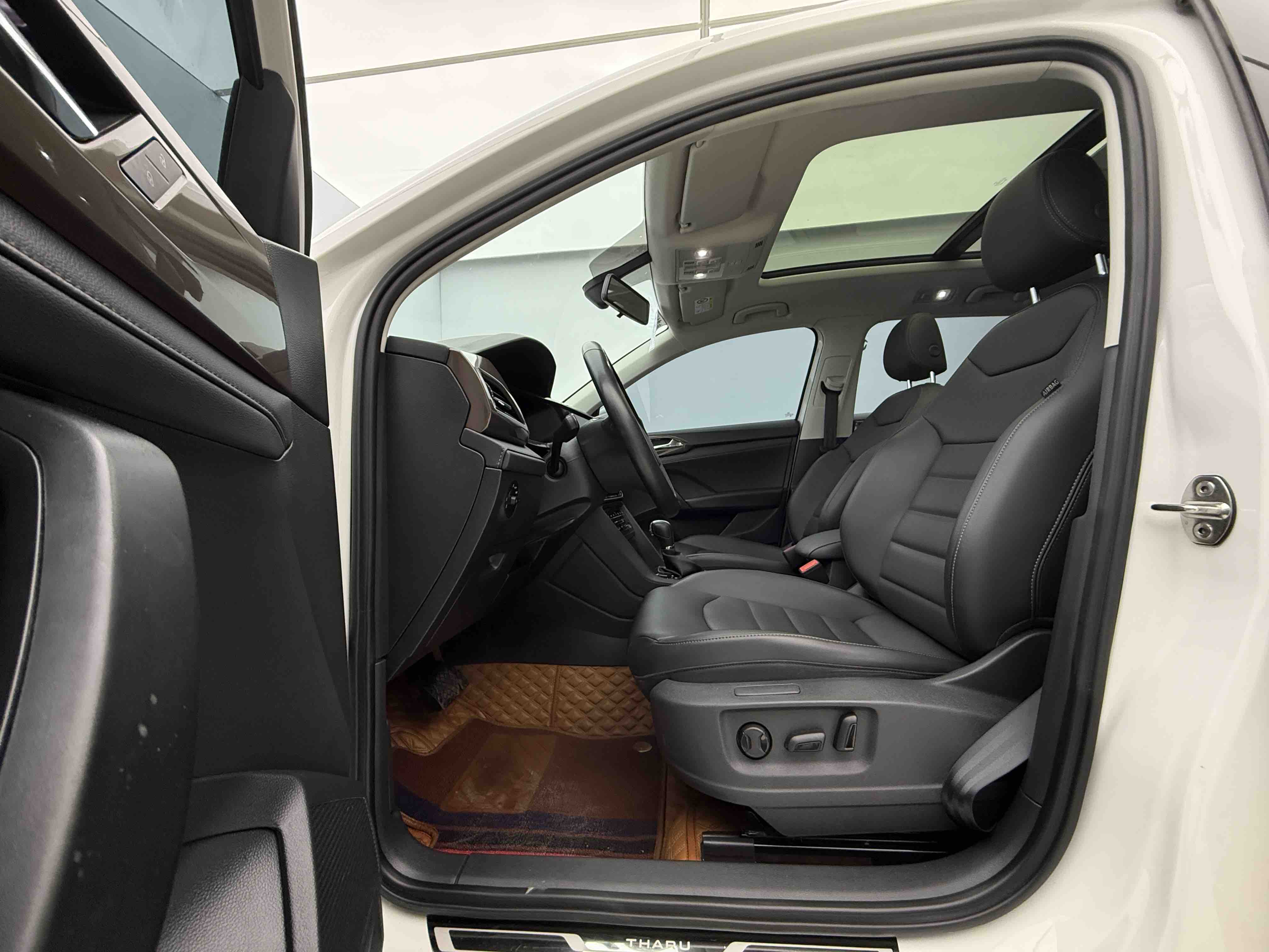 Volkswagen Tharu 2022 immagine di auto #8