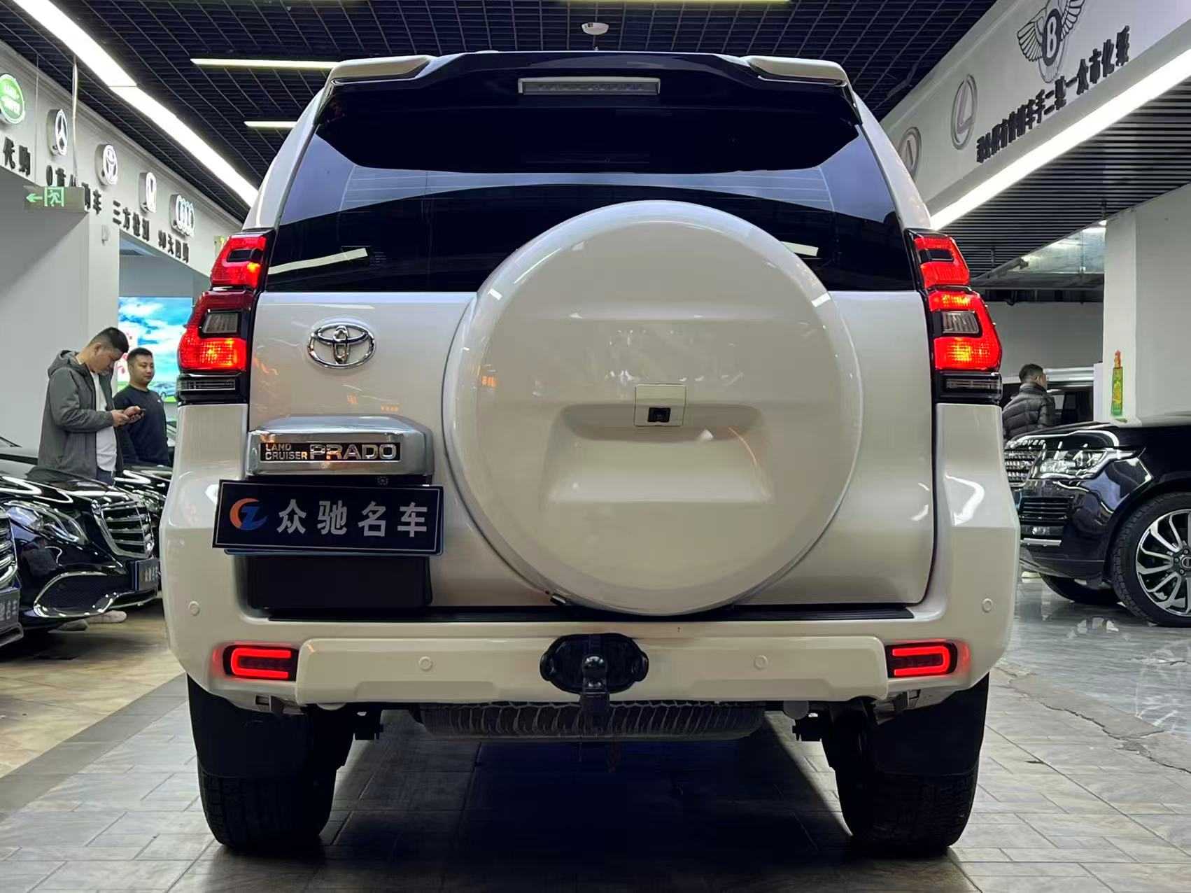 Toyota 2012 #8 Toyota 2012 car image #8