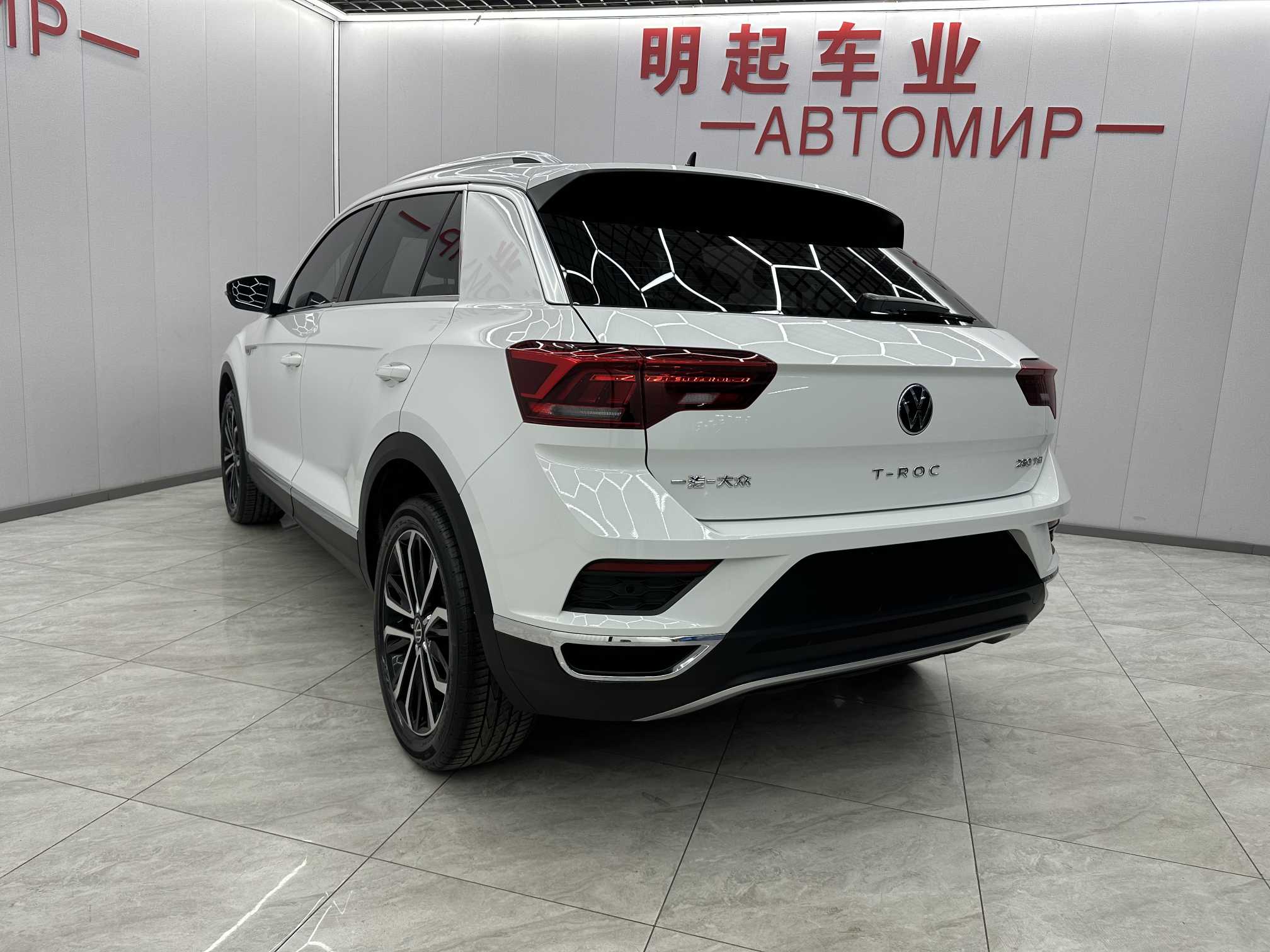 T-Roc 2022 car image #8
