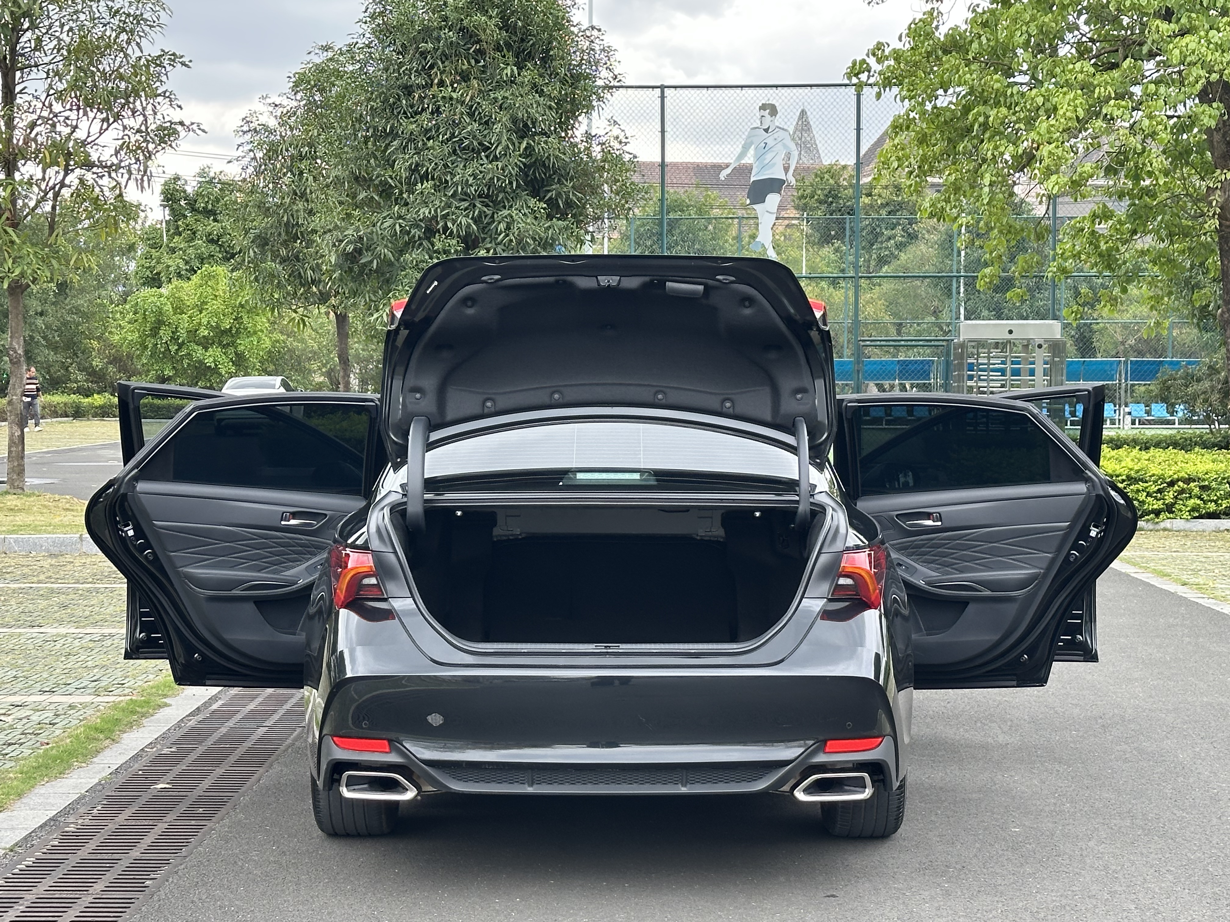 Toyota Avalon 2023 car image #8