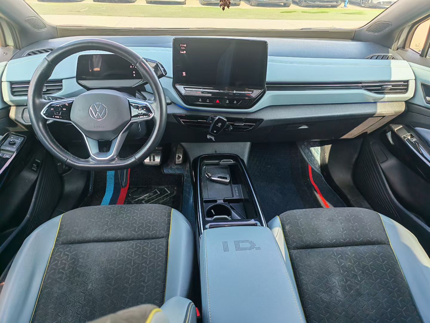 Volkswagen ID.4 X 2022 immagine di auto #8