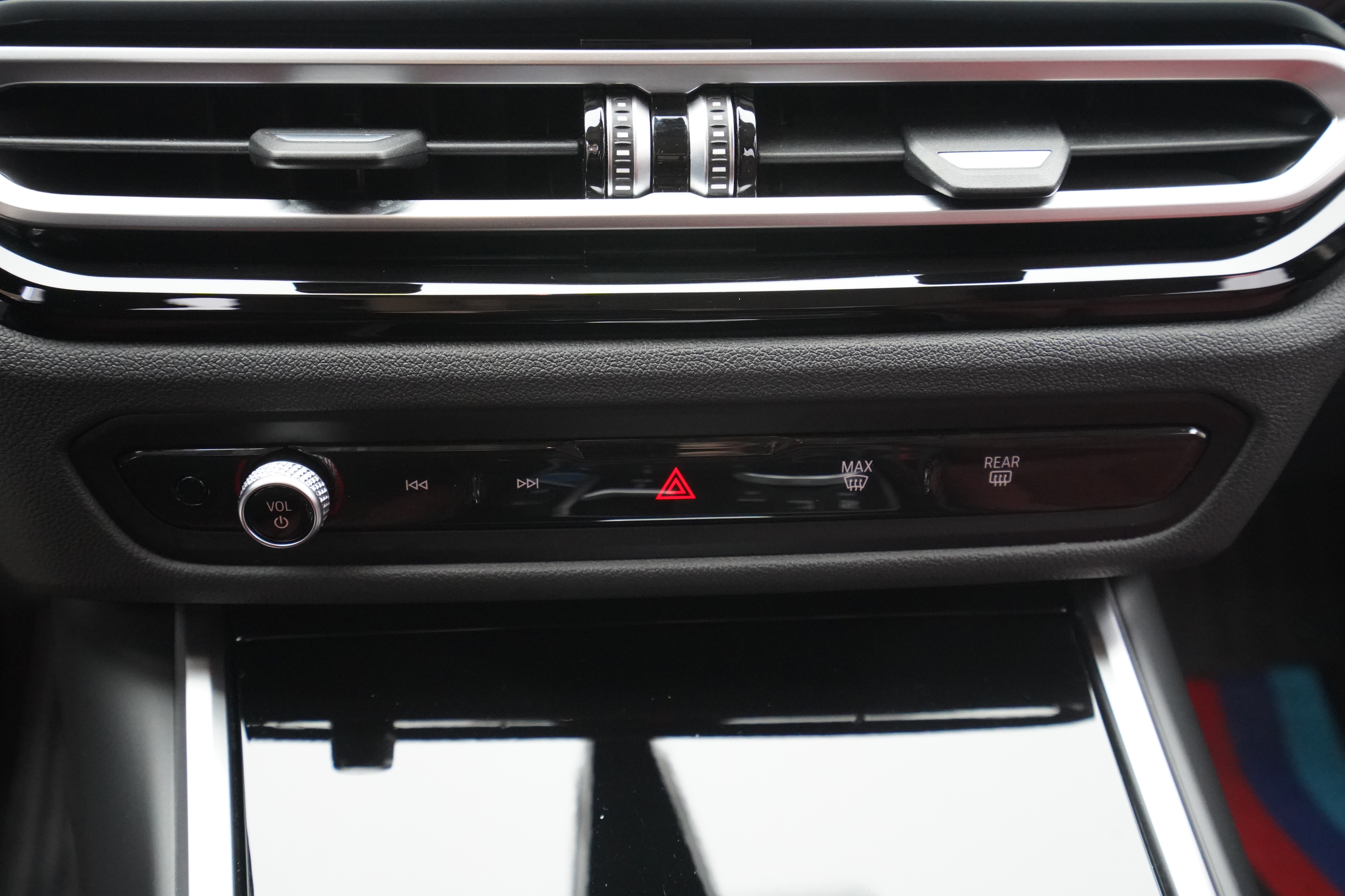 BMW i3 2022 immagine di auto #8