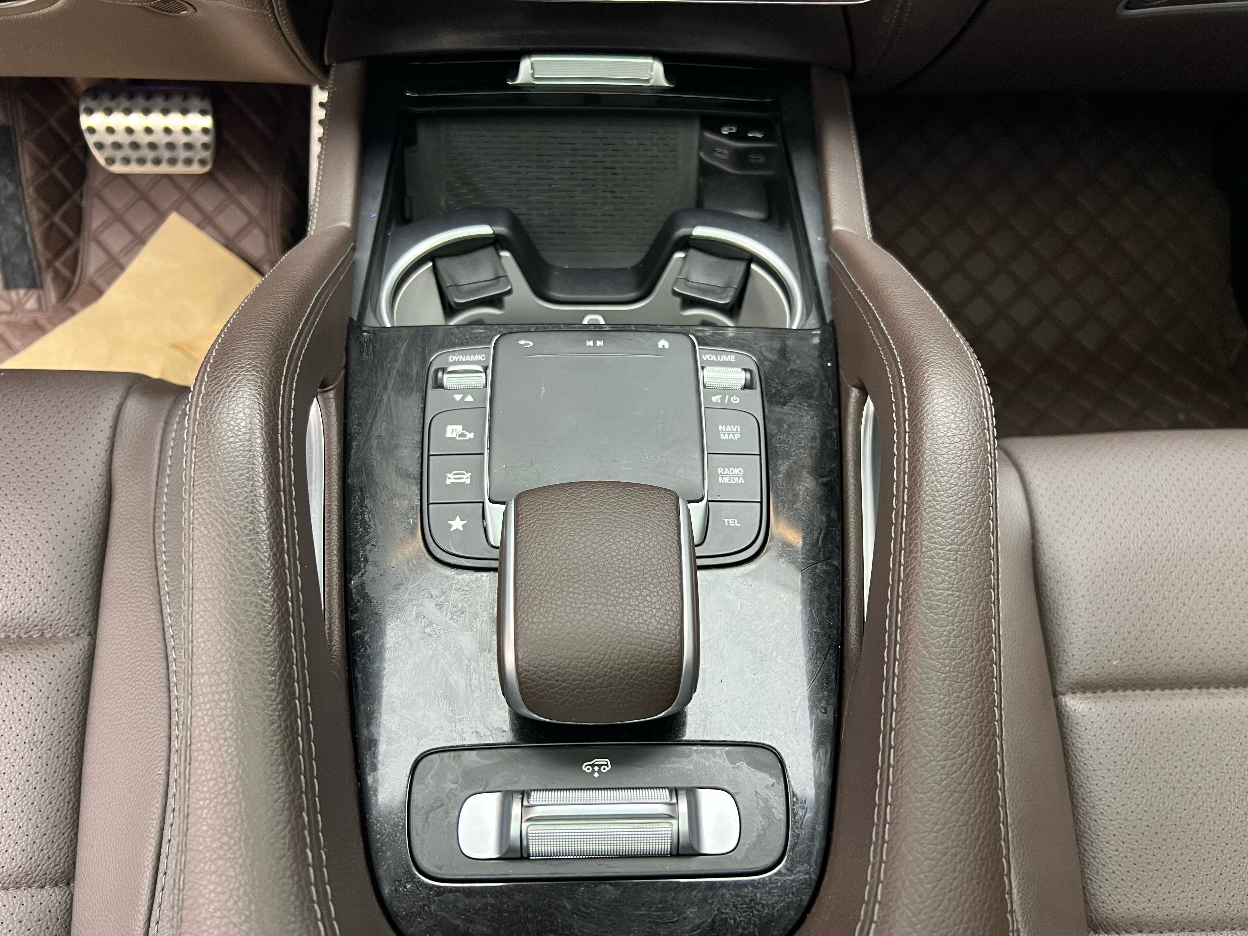 Mercedes-Benz GLS Class 2023 #8 Mercedes-Benz GLS Class 2023 car image #8