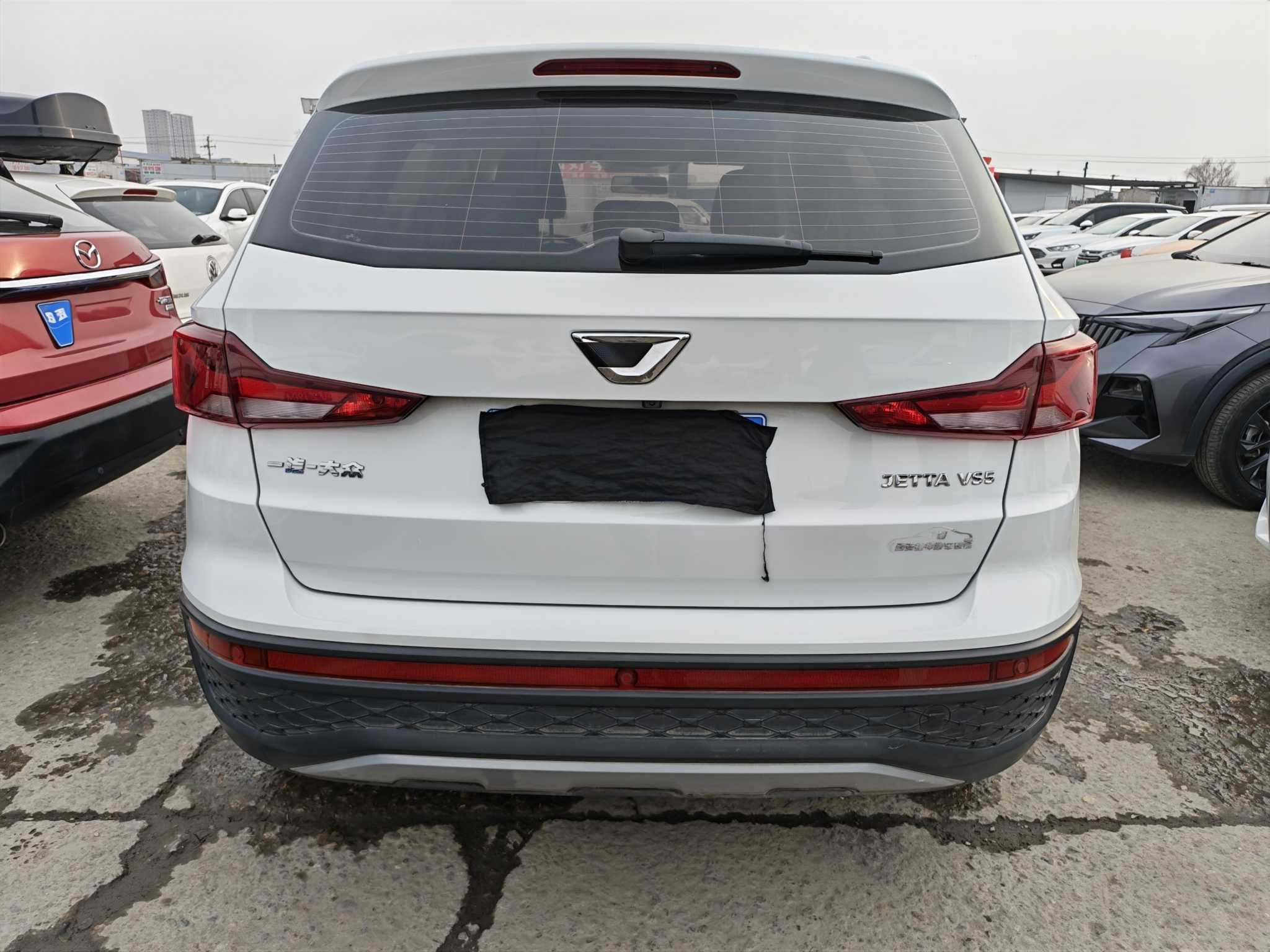 VS5 2022 car image #8
