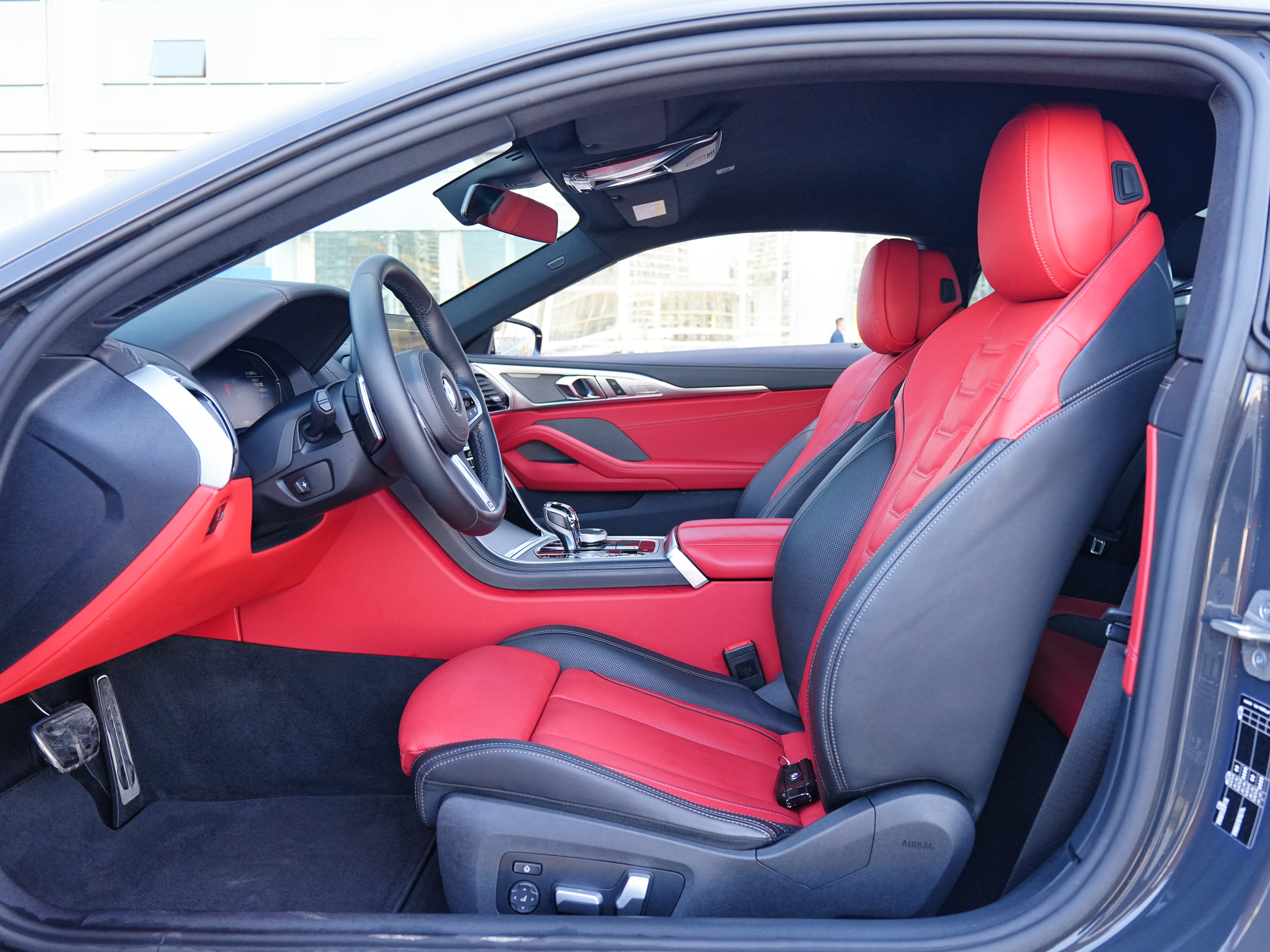 BMW 8 Series 2023 immagine di auto #8