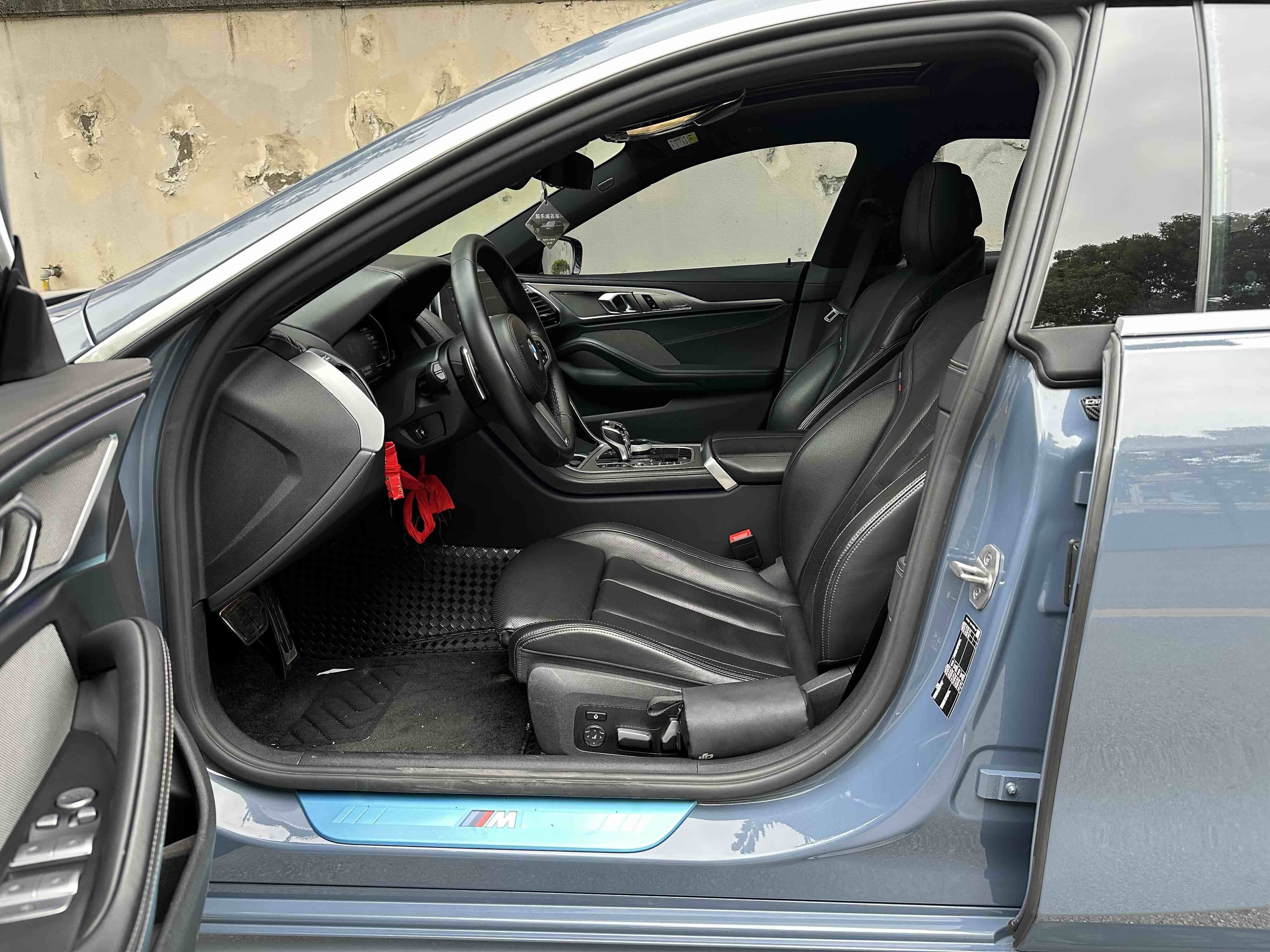 BMW 8 Series 2023 #8 BMW 8 Series 2023 car image #8