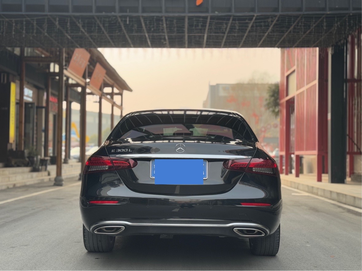 Mercedes-Benz E Class 2022 car image #8