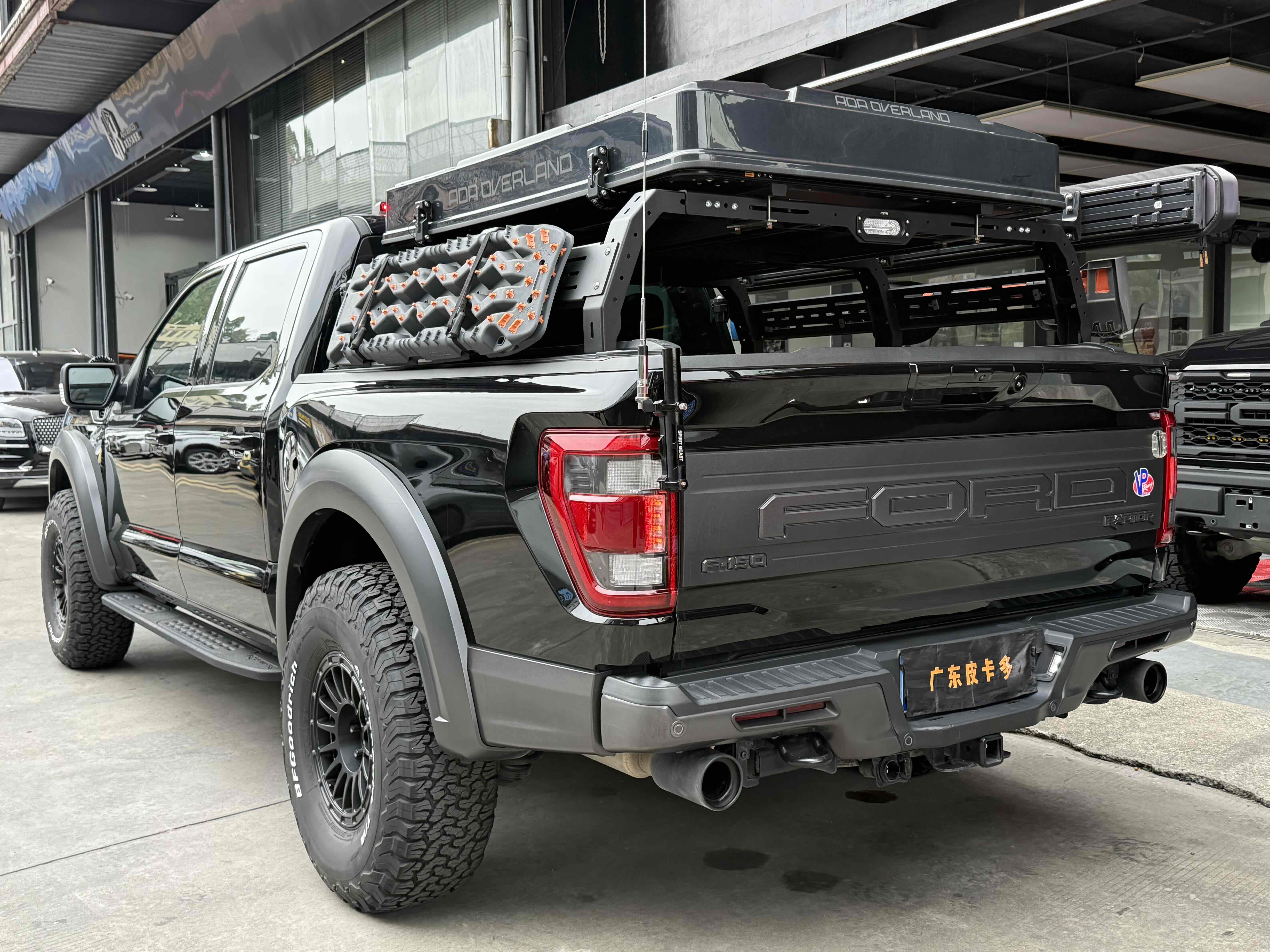 Ford F-150 Raptor 2023 car image #8