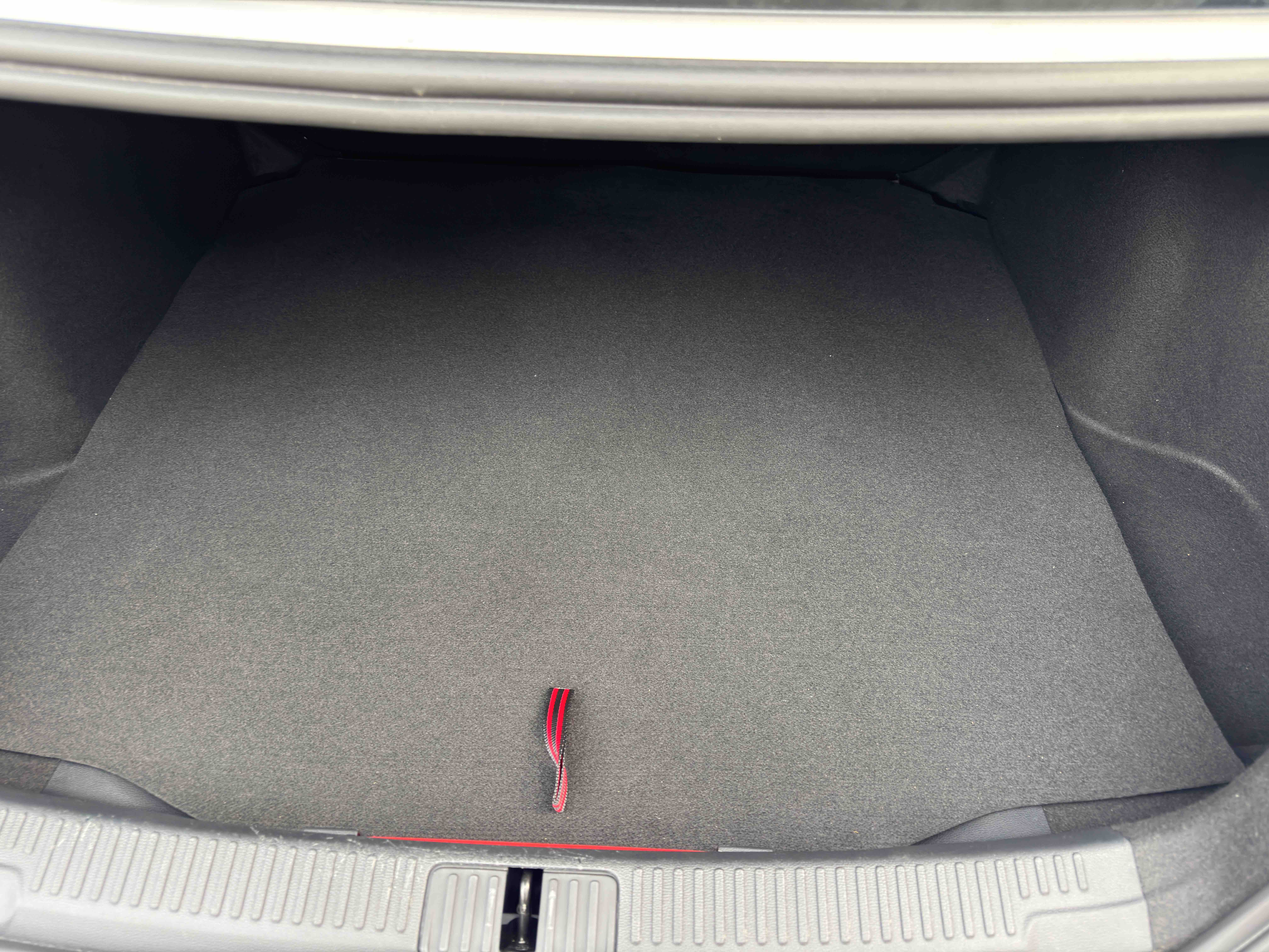 5 2022 car image #8