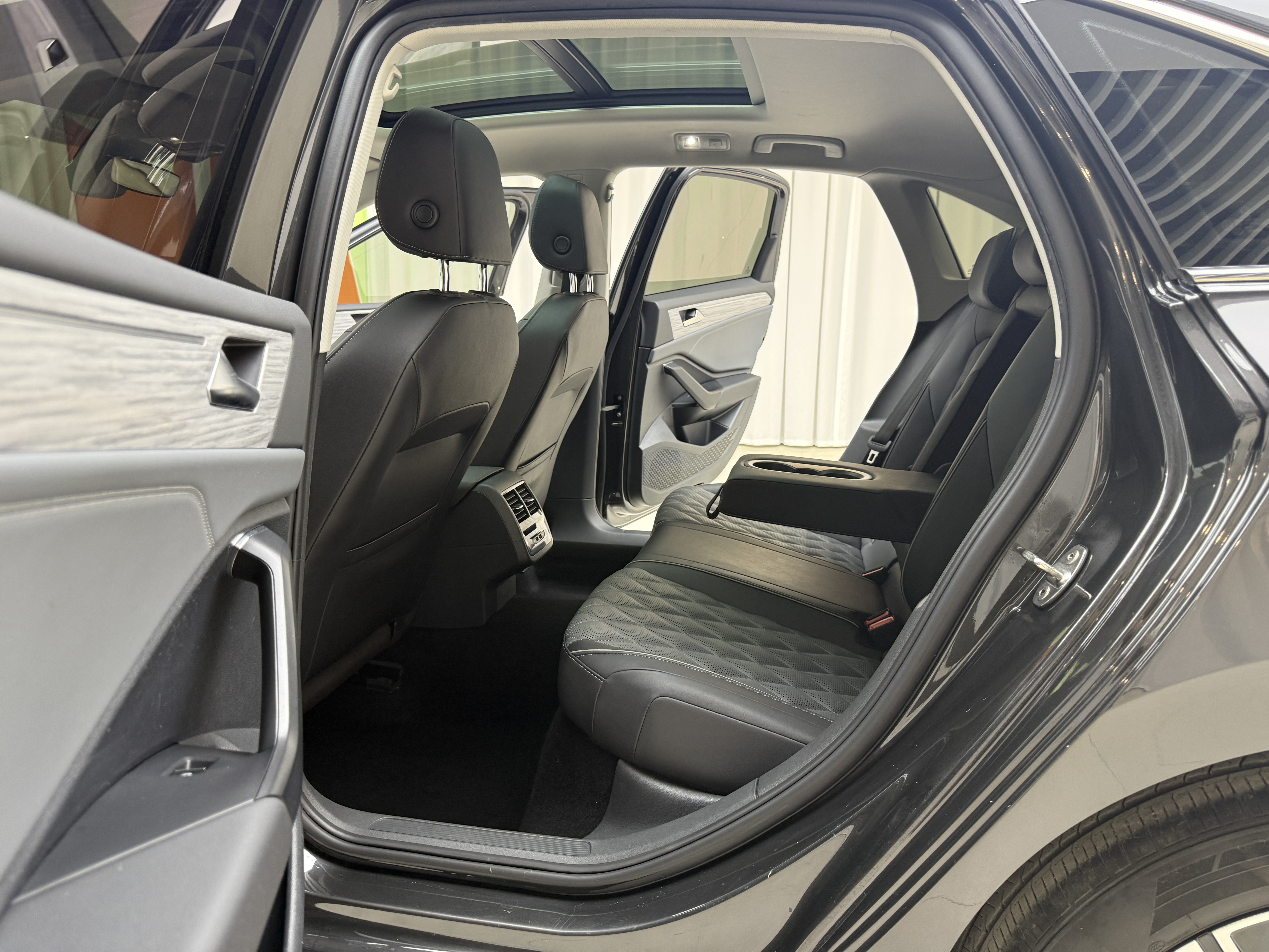 Volkswagen Sagitar 2022 car image #8