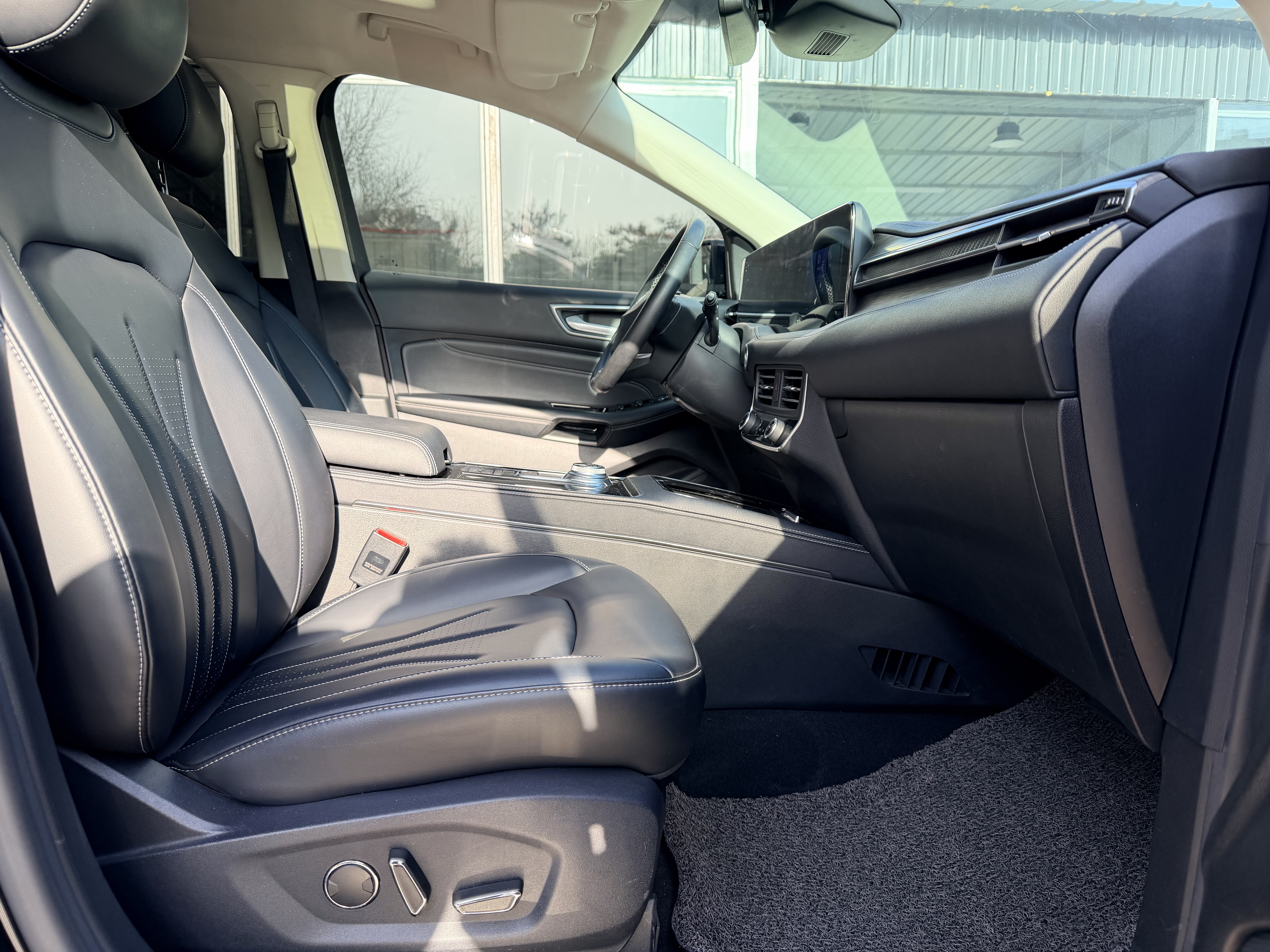 Ford Edge 2021 car image #8