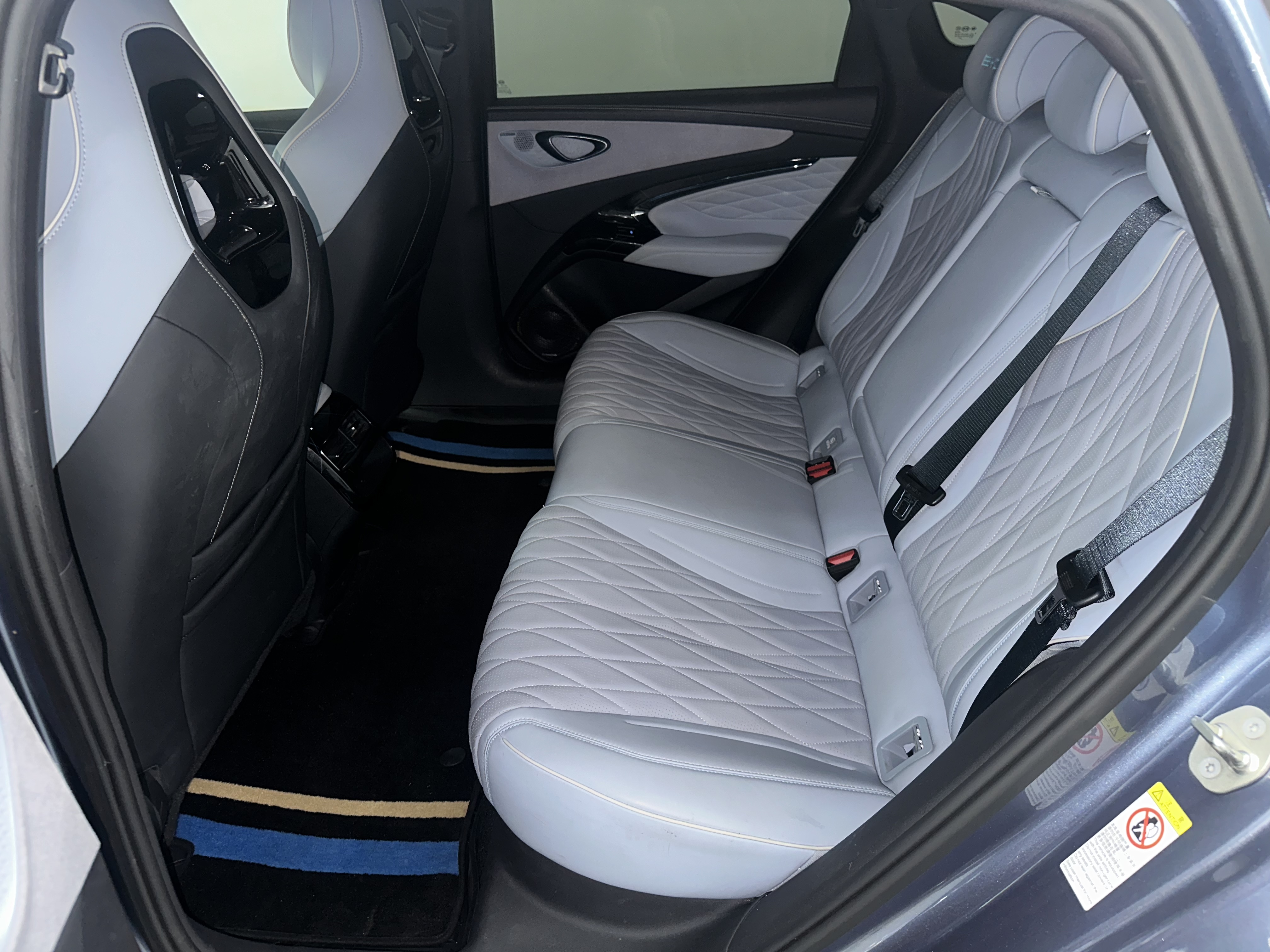 BYD Seal 2022 car image #8